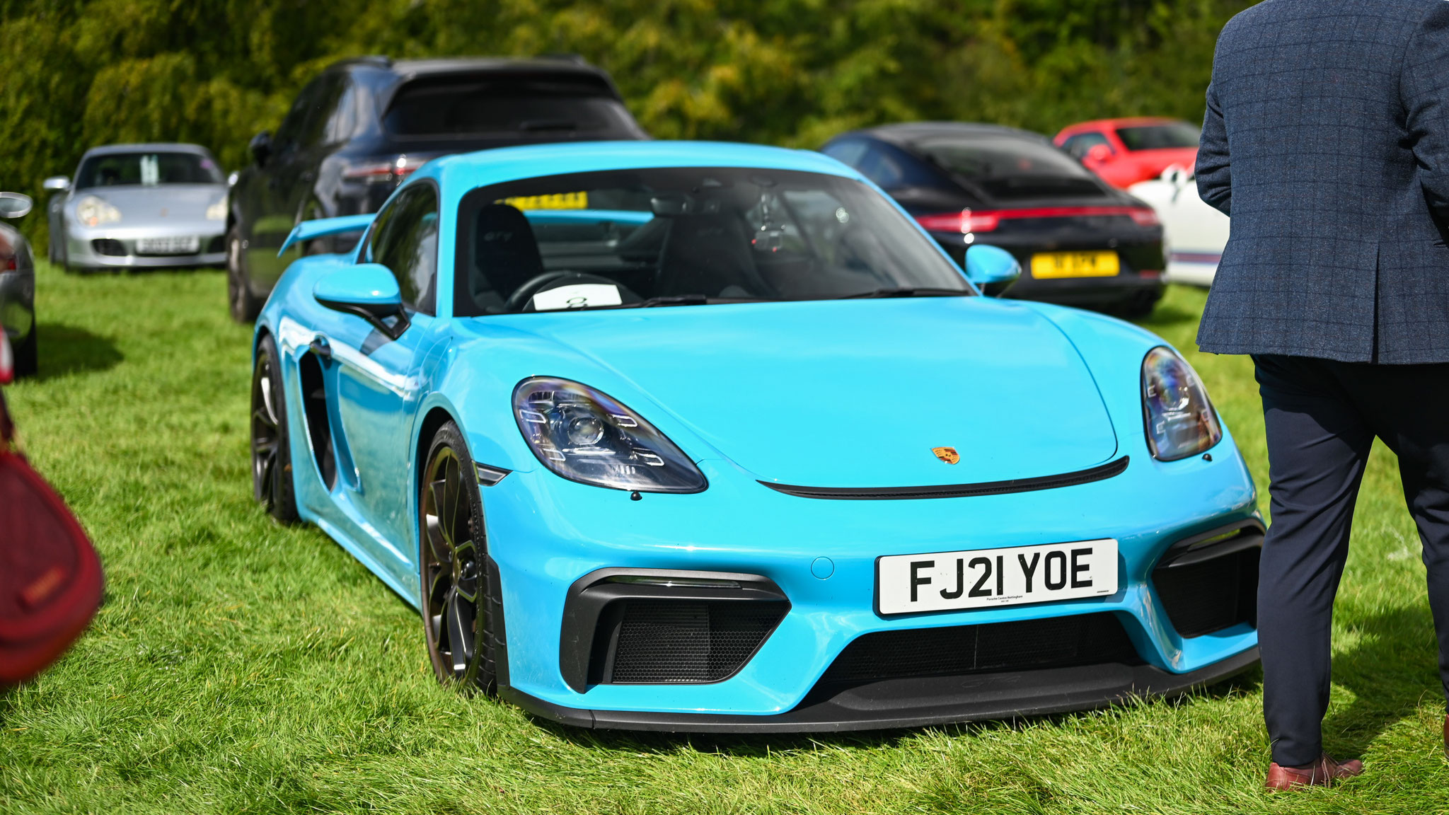Porsche Cayman GT4 - FJ21YOE (GB)
