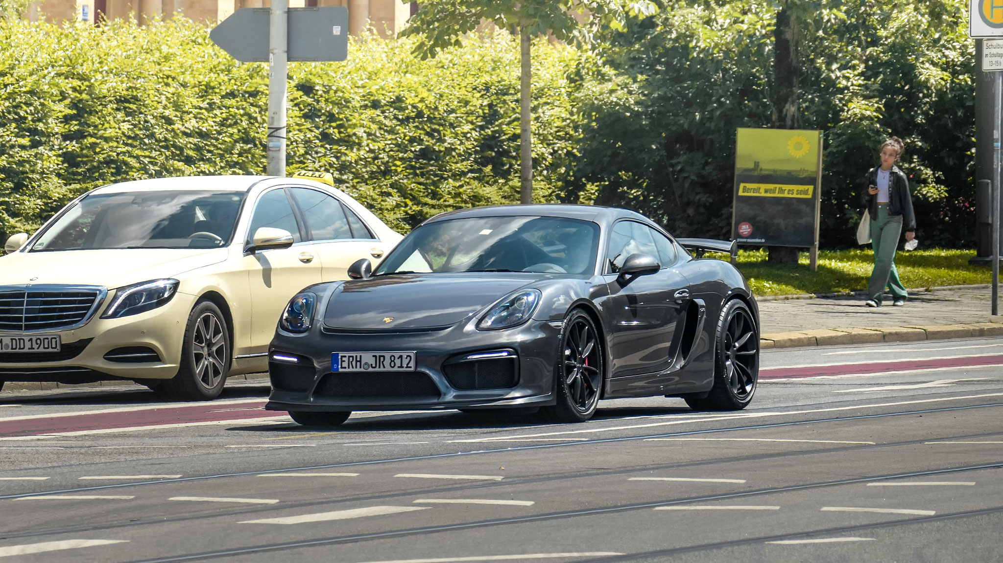 Porsche Cayman GT4 - ERH-JR812