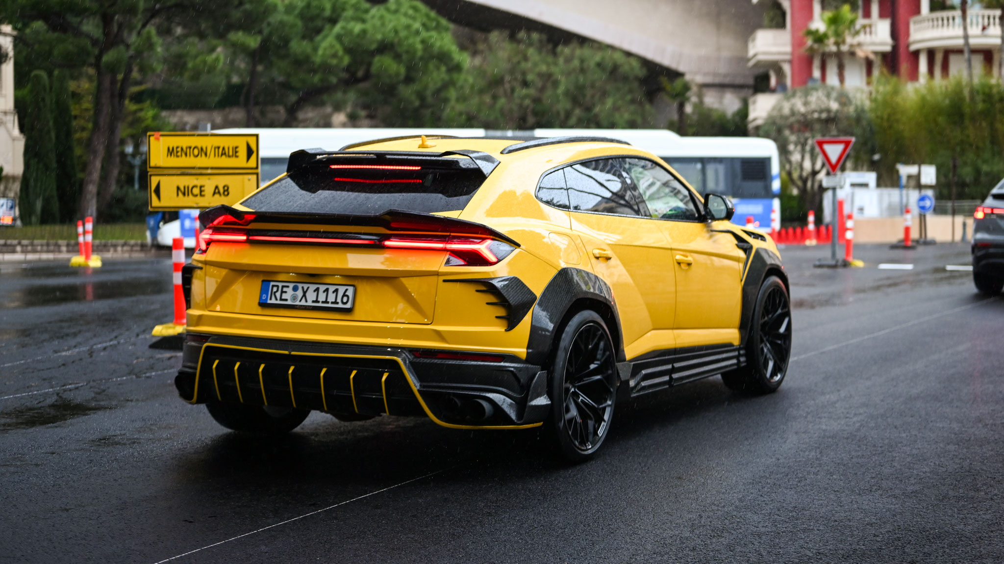 Lamborghini Urus - RE-X1116