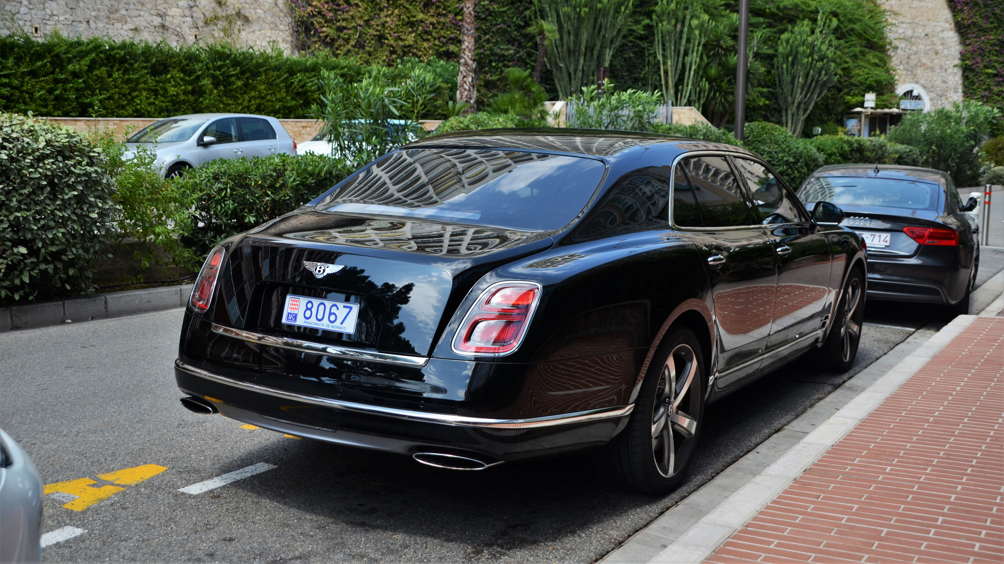 Bentley Mulsanne - 8067 (MC)