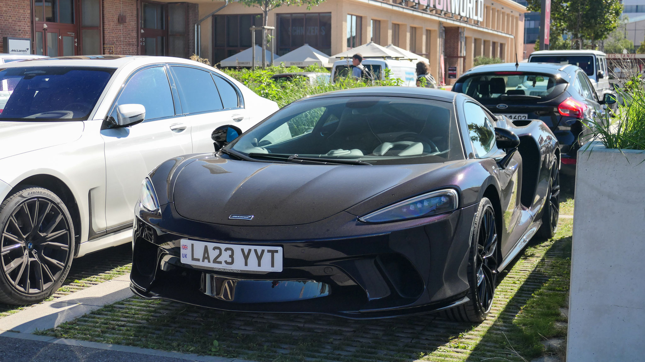 McLaren GT - LA23YYT (GB)
