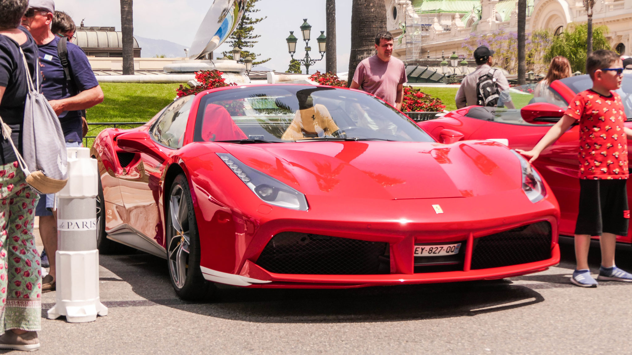 Ferrari 488 Spider - EY827QQ-06 (FRA)