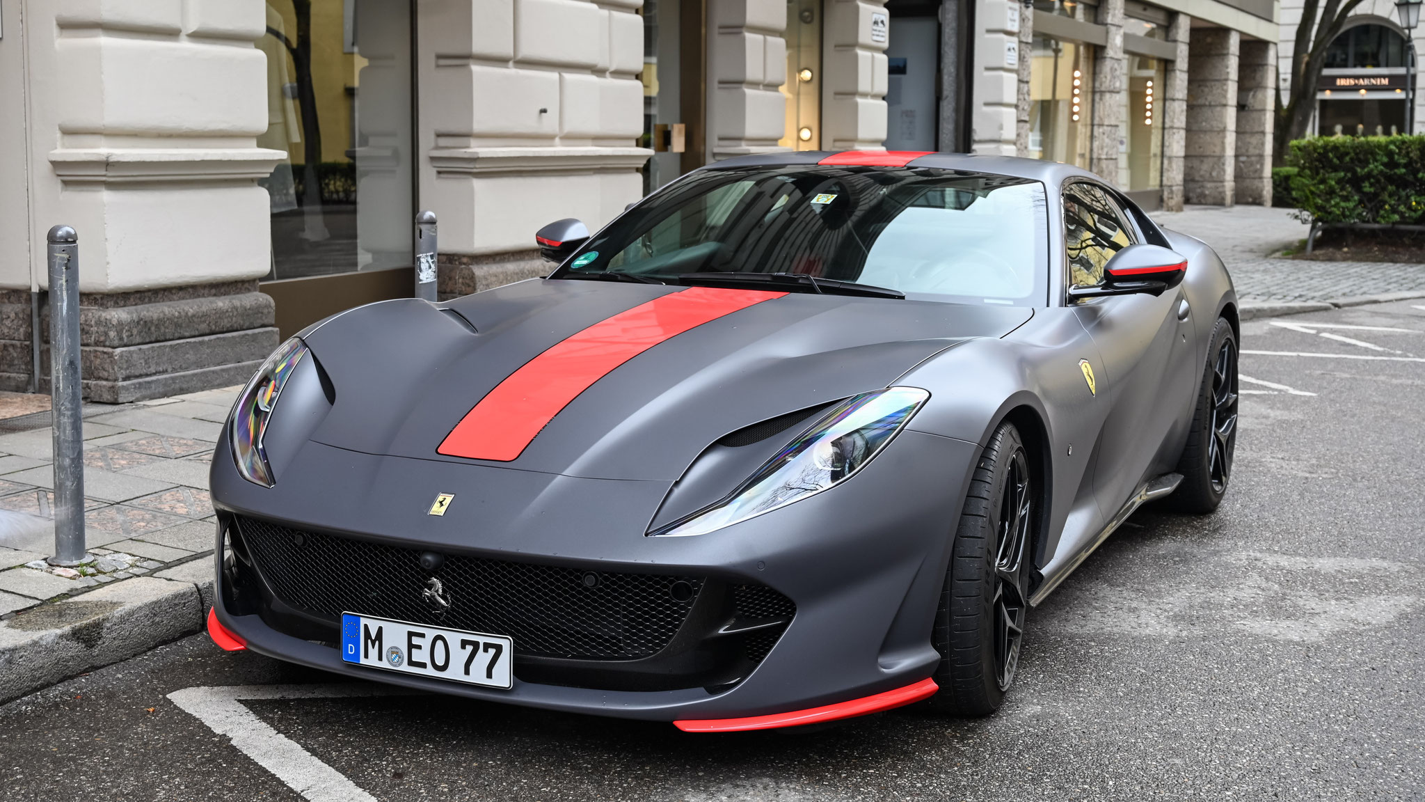 Ferrari 812 Superfast - M-EO77