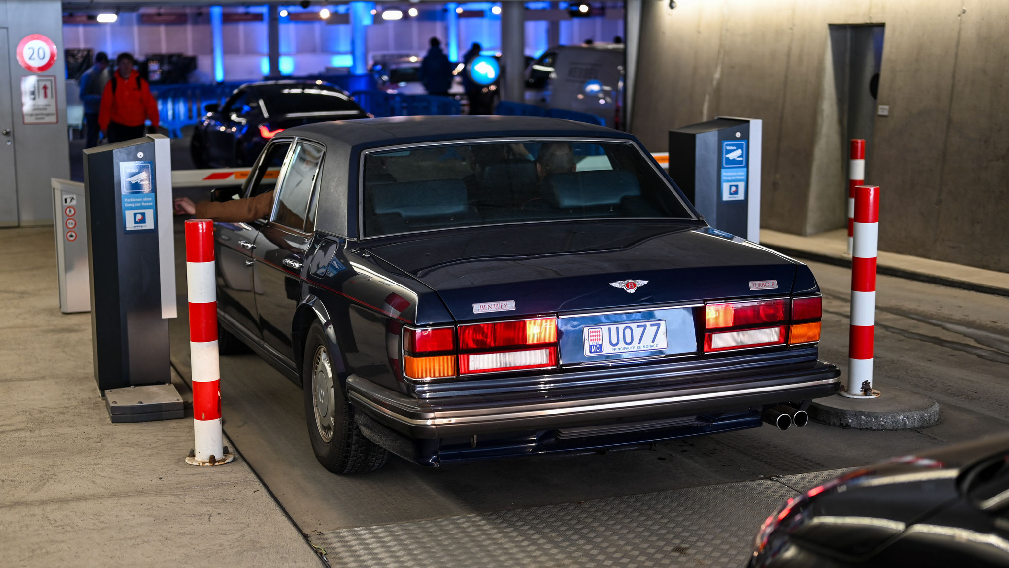 Bentley Turbo R - U077 (MC)