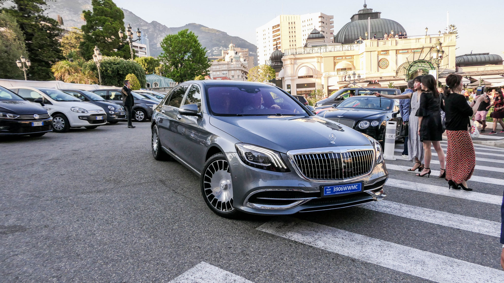 Mercedes Maybach S560 - 3906WWMC (MC)