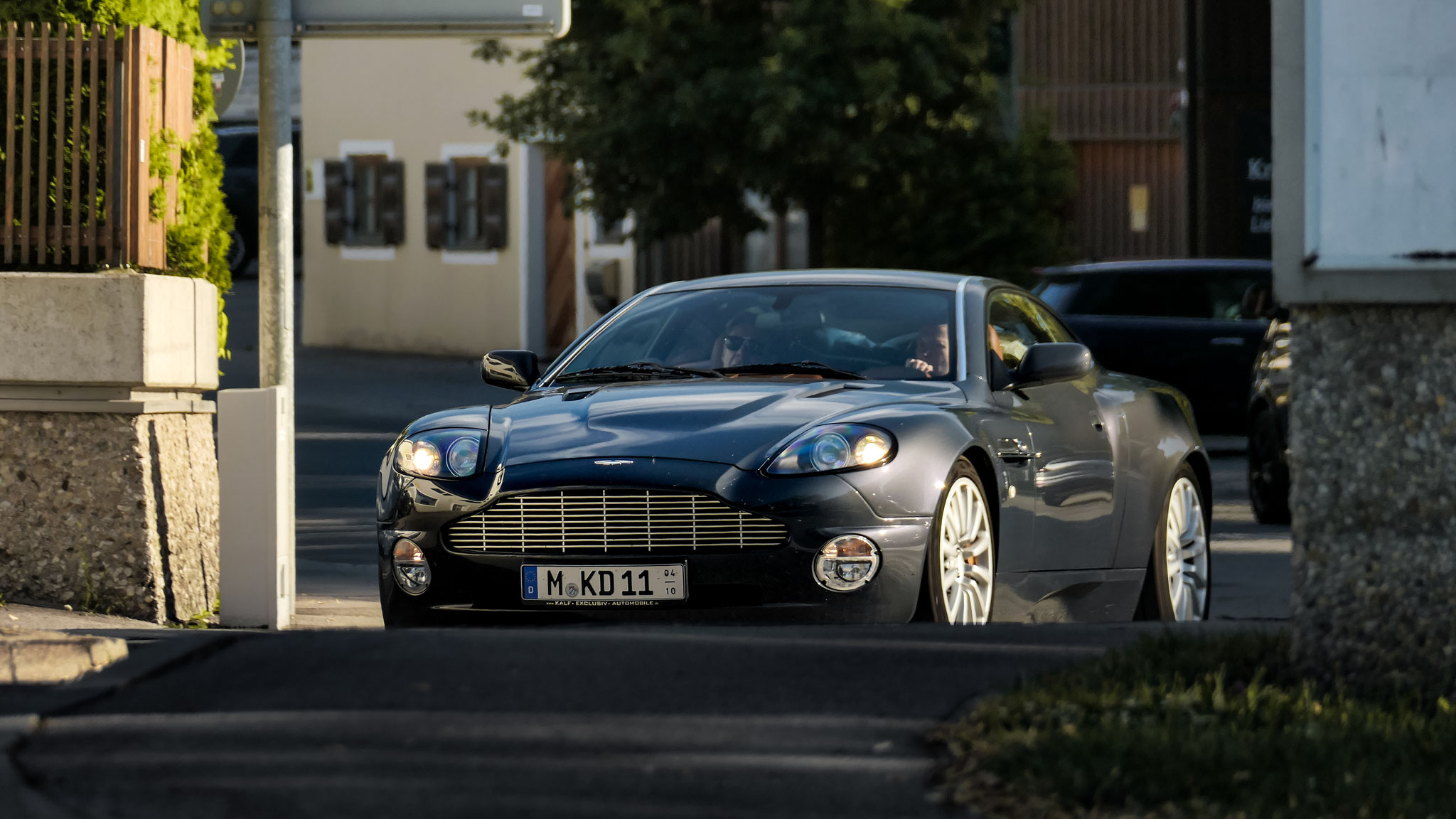 Aston Martin V12 Vanquish - M-KD11