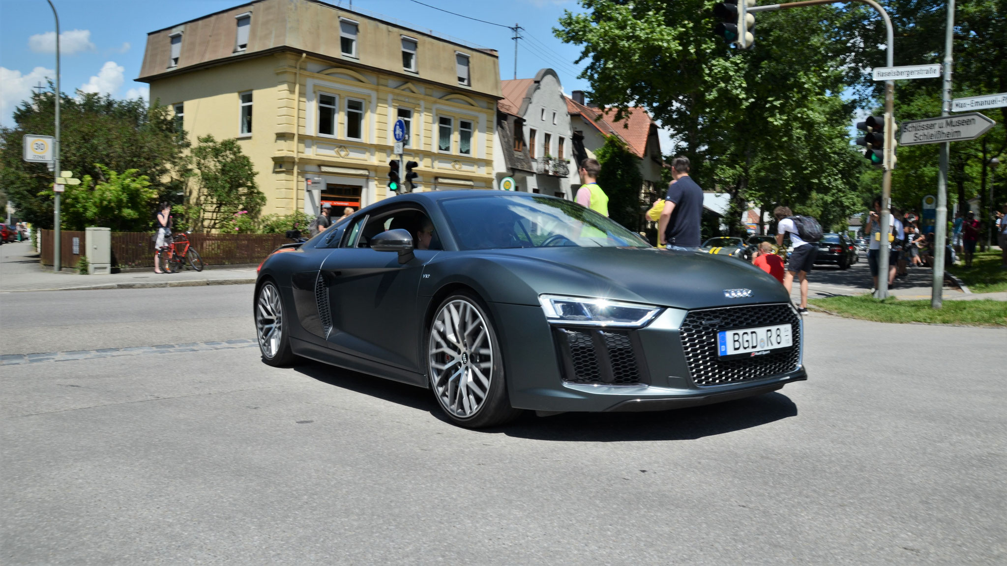 Audi R8 V10 - BGD-R8