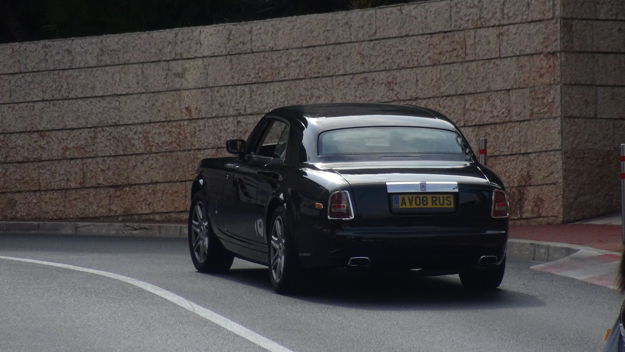 Rolls Royce Phantom Coupé - AV08RUS (GB)