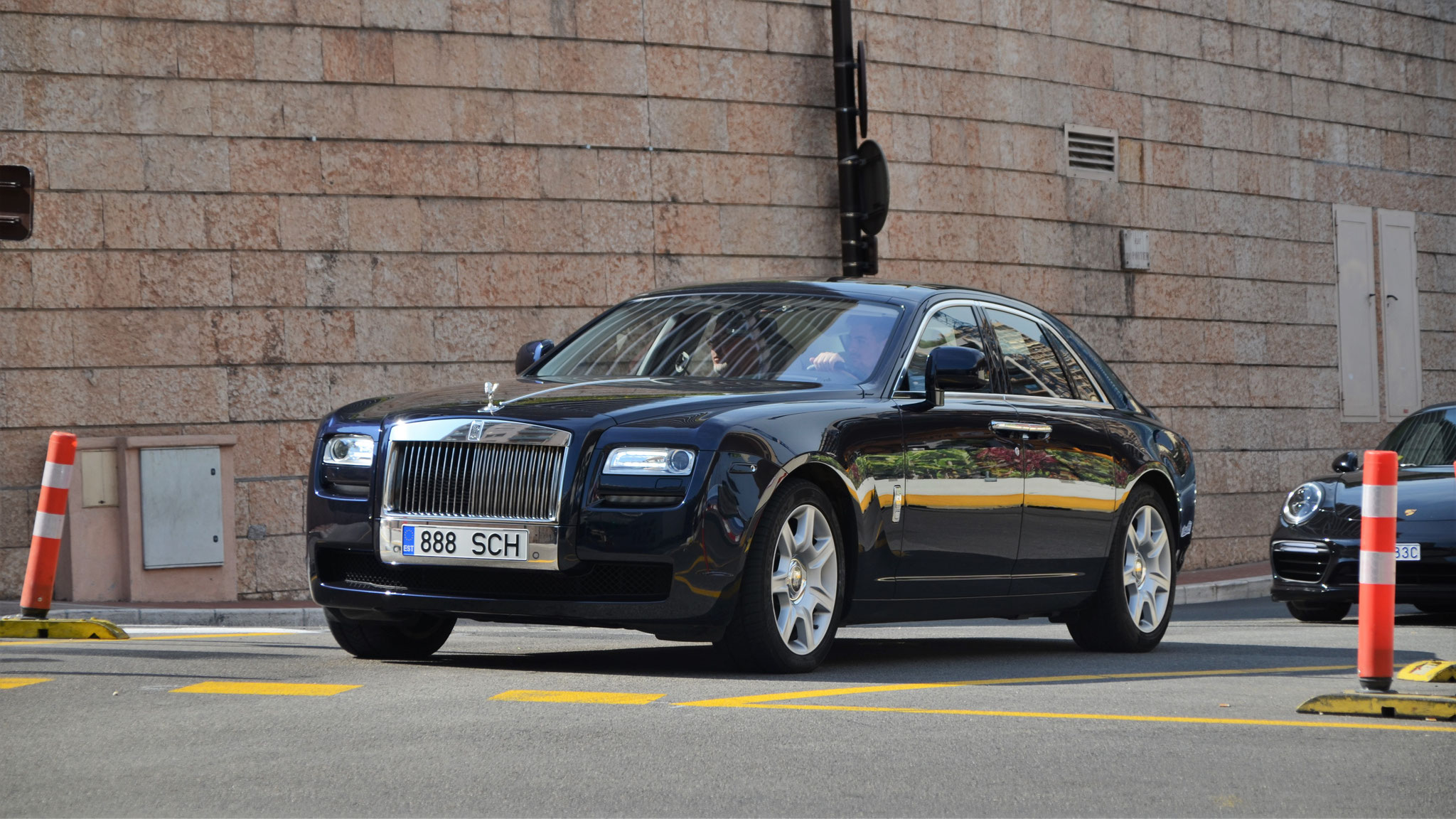 Rolls Royce Ghost - 888SCH (EST)