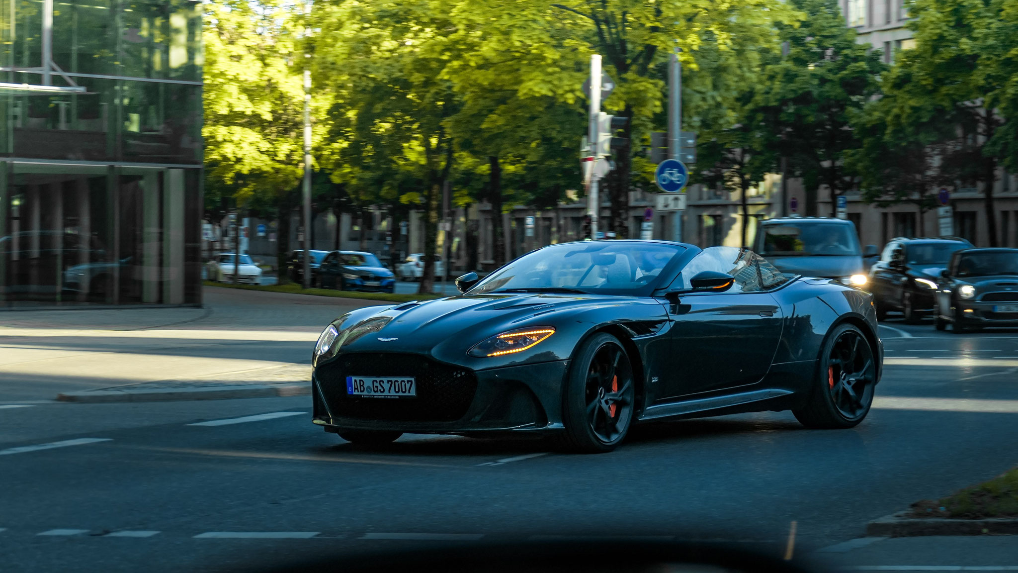 Aston Martin DBS Superleggera Volante - AB-GS7007