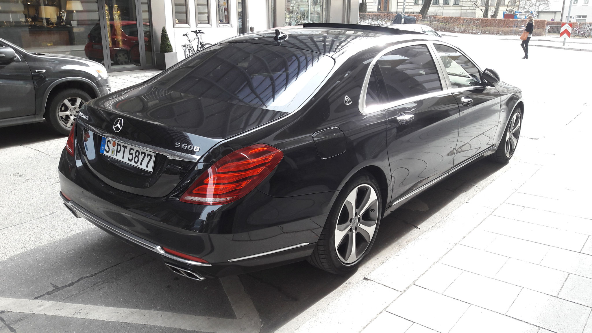 Mercedes Maybach S600 - S-PT5877