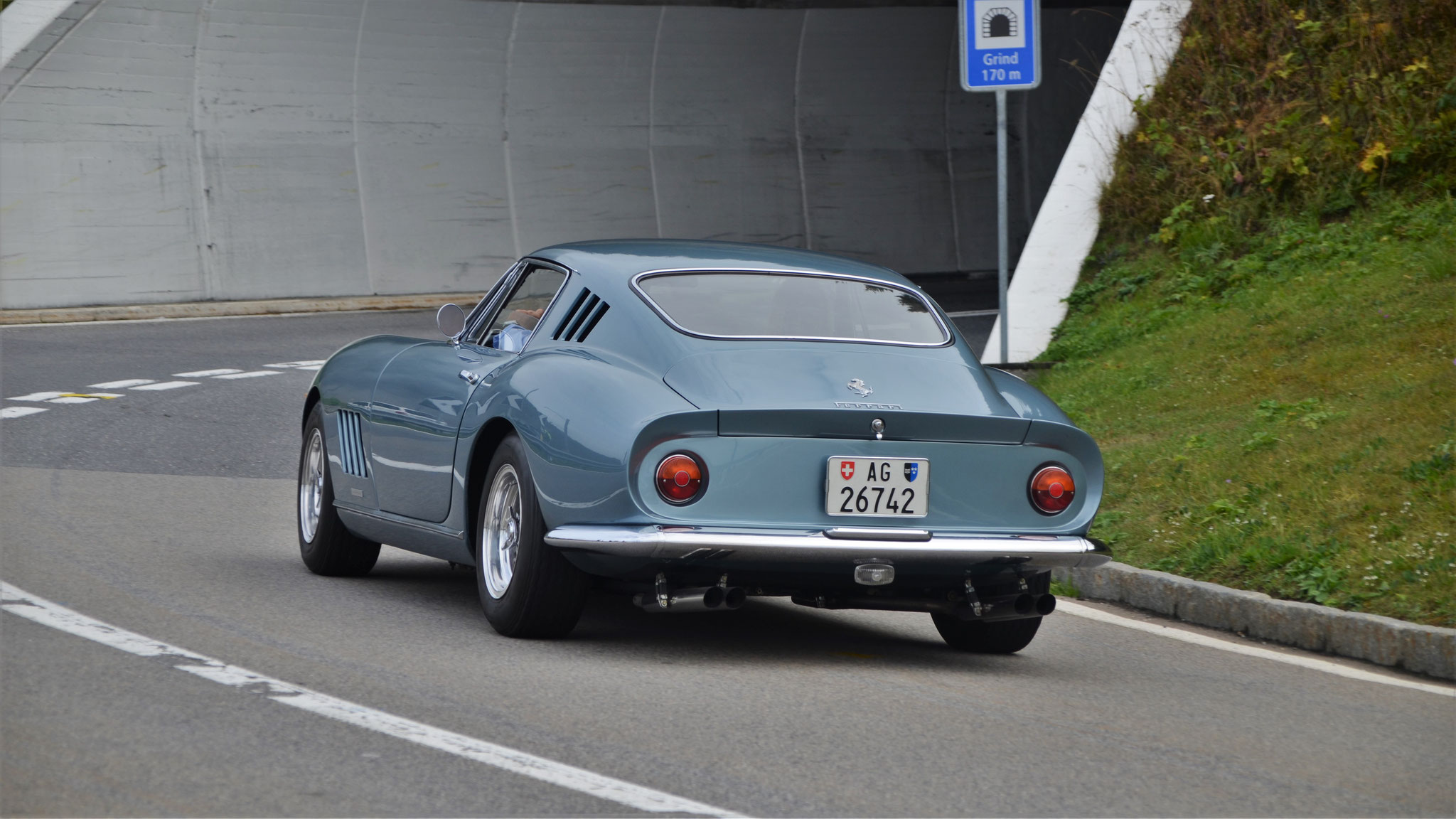 Ferrari 275 GTB - AG26742 (CH)
