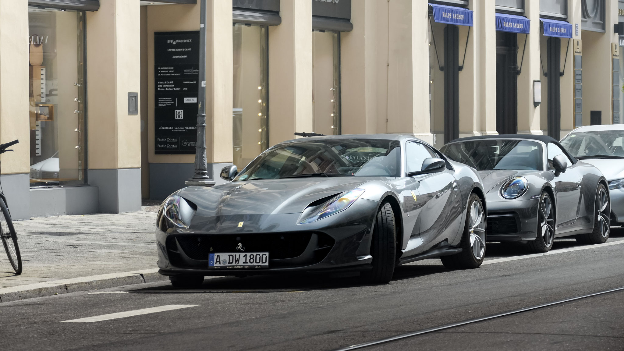 Ferrari 812 Superfast - A-DW1800