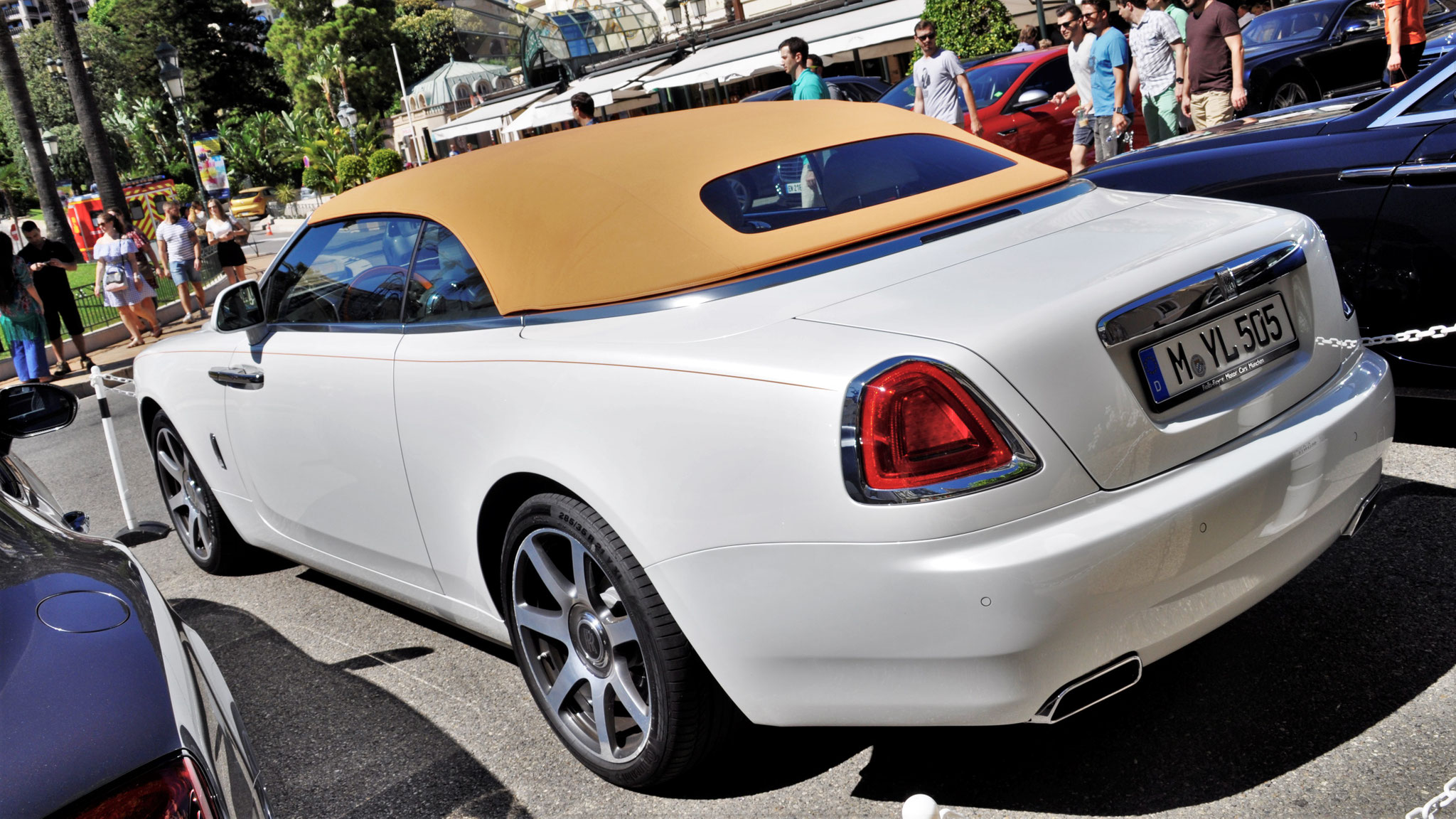 Rolls Royce Dawn - M-YL505