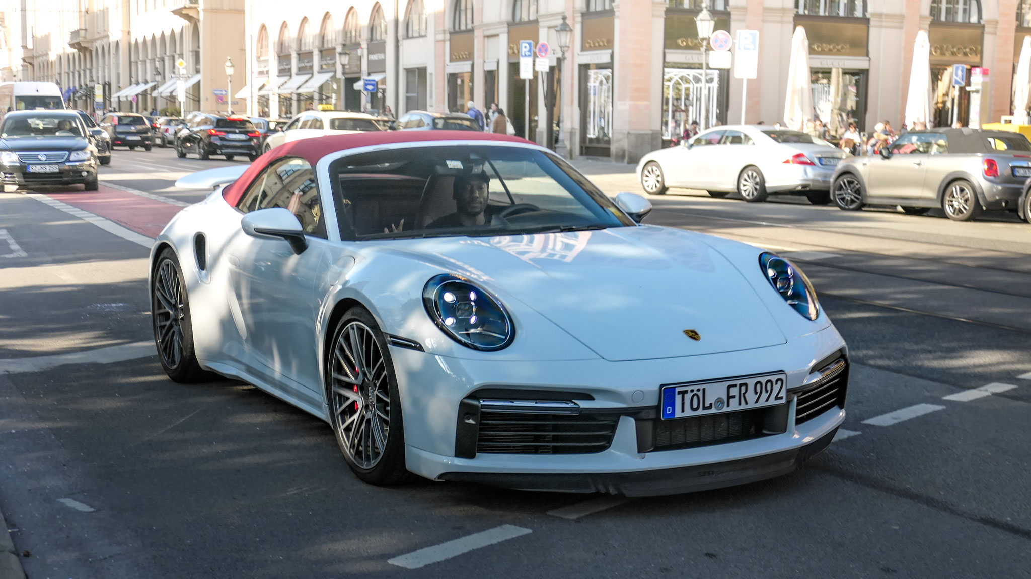 Porsche 992 Turbo S Cabrio - TÖL-FR992