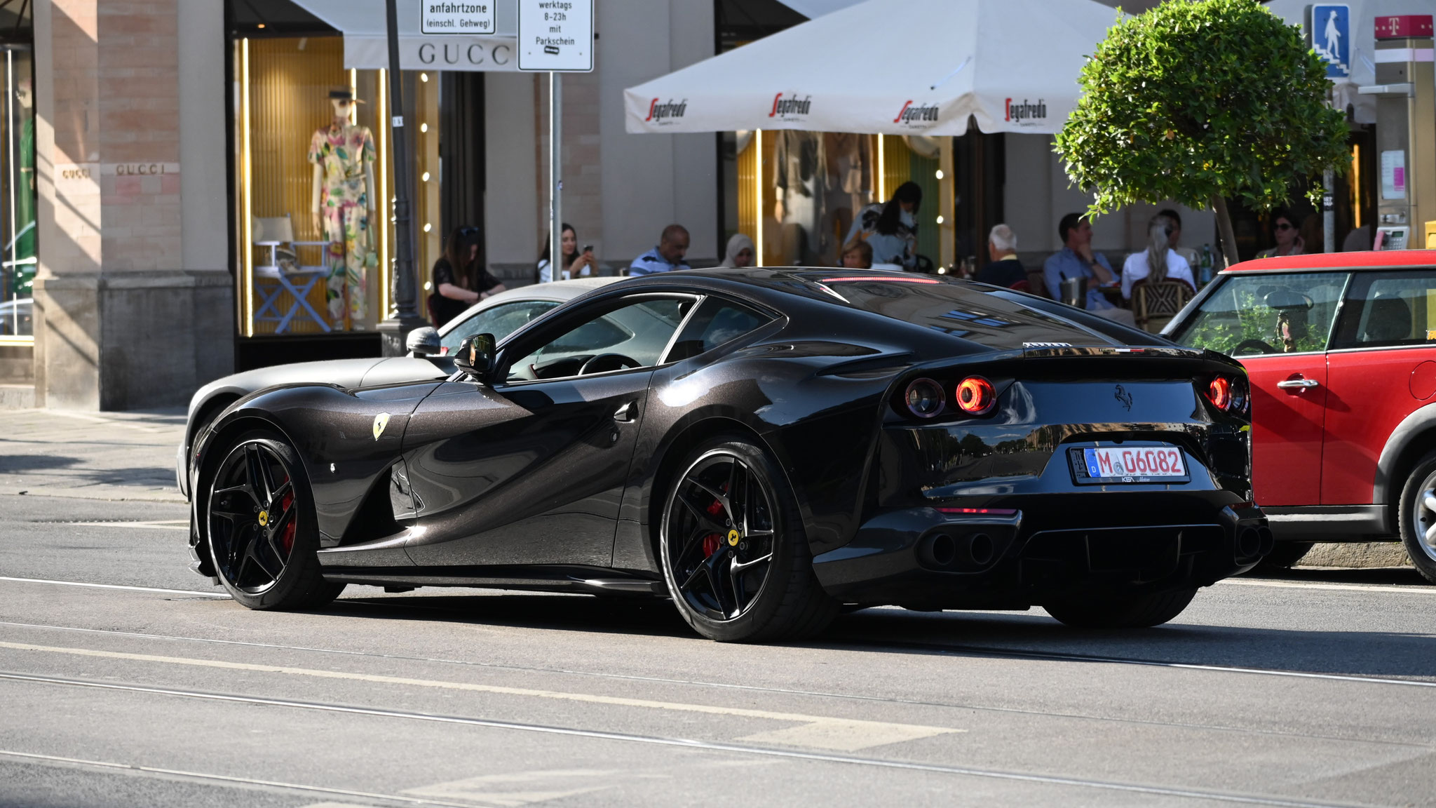 Ferrari 812 Superfast - M-06082