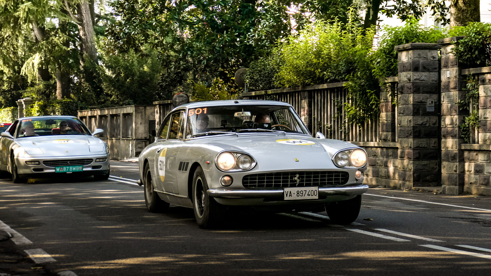 Ferrari 330 GT 2+2 - VA897400 (ITA)