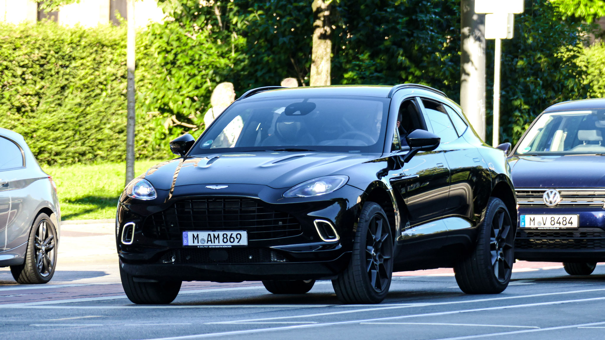 Aston Martin DBX - M-AM869