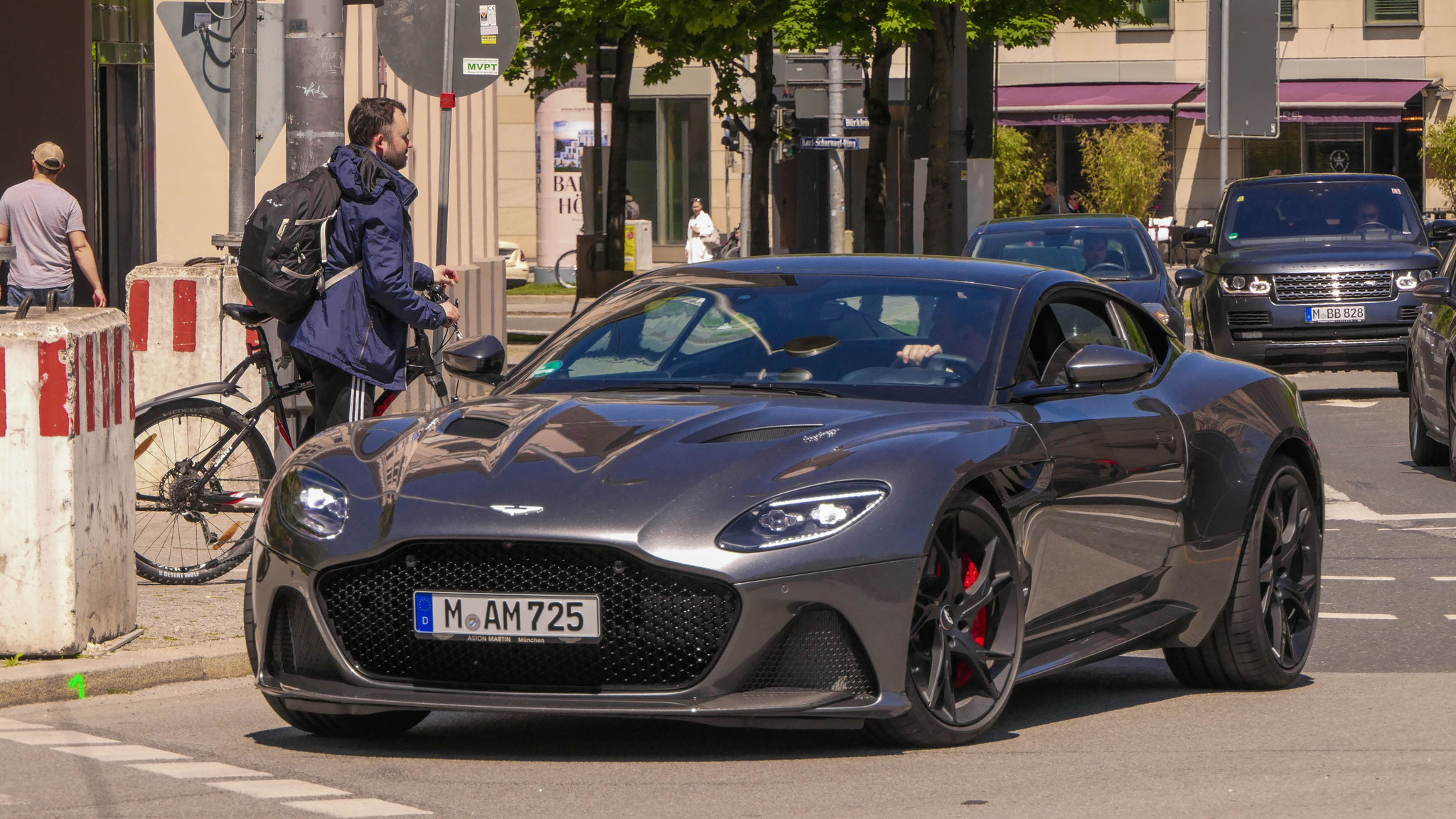 Aston Martin DBS Superleggera - M-AM725