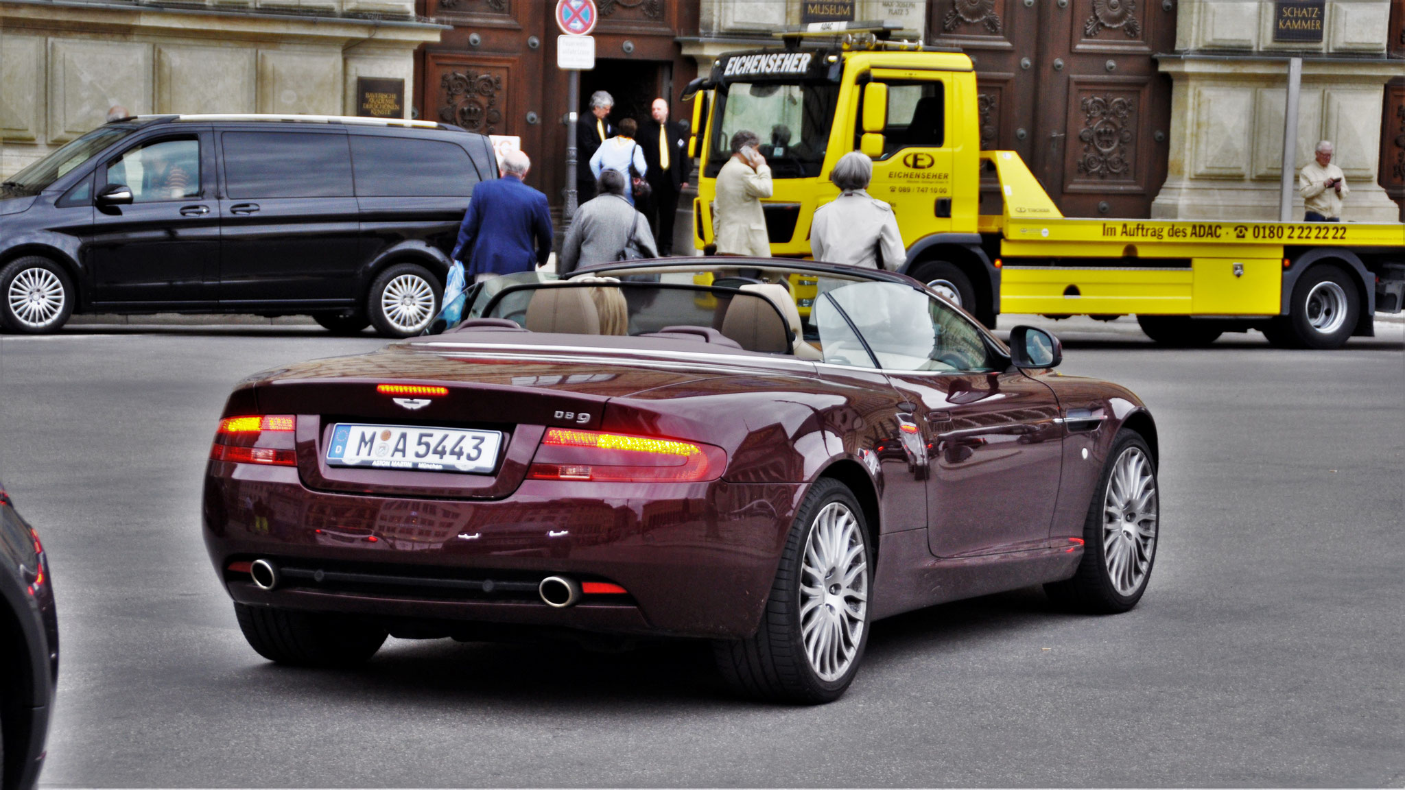 Aston Martin DB9 Volante - M-A5443