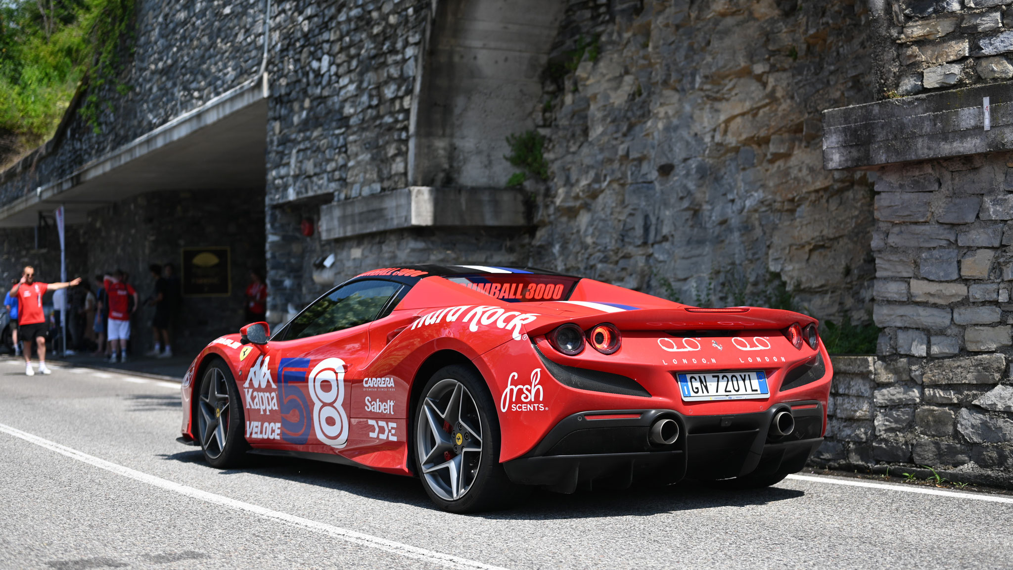 Ferrari F8 Spider - GN720YL (ITA)