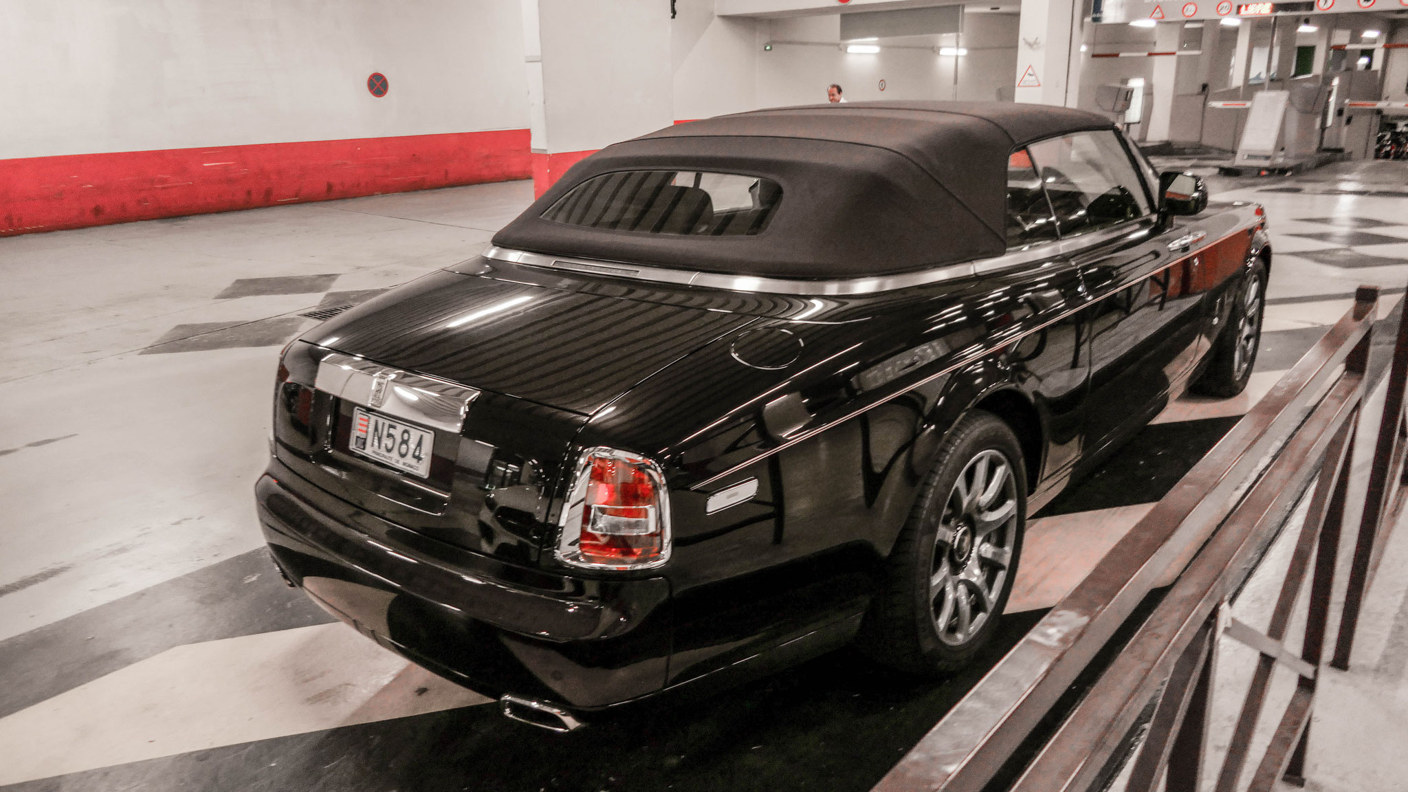 Rolls Royce Drophead - N584 (MC)