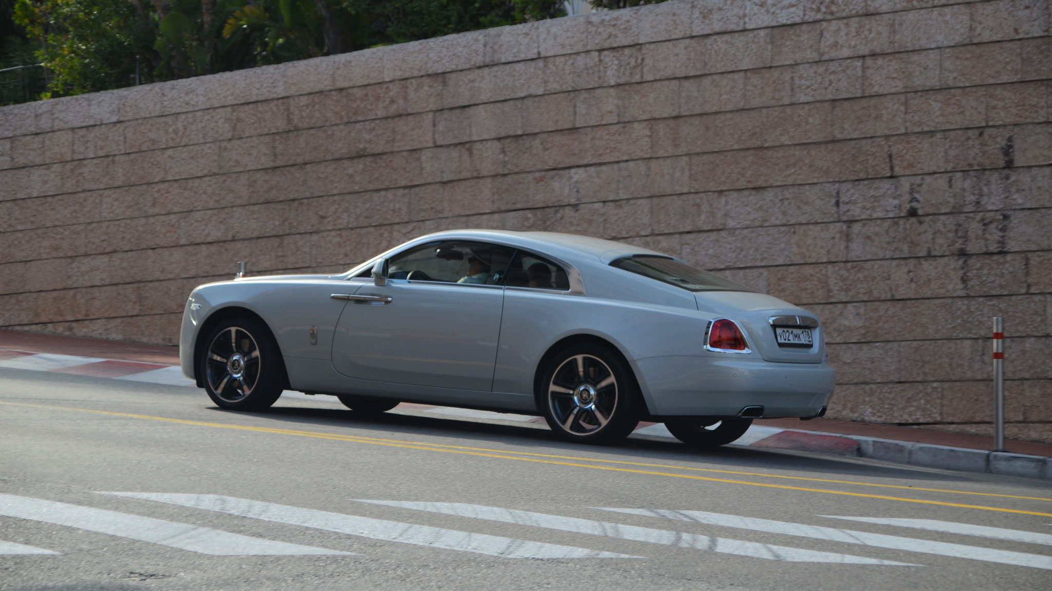 Rolls Royce Wraith - Y021MK-178 (RUS)