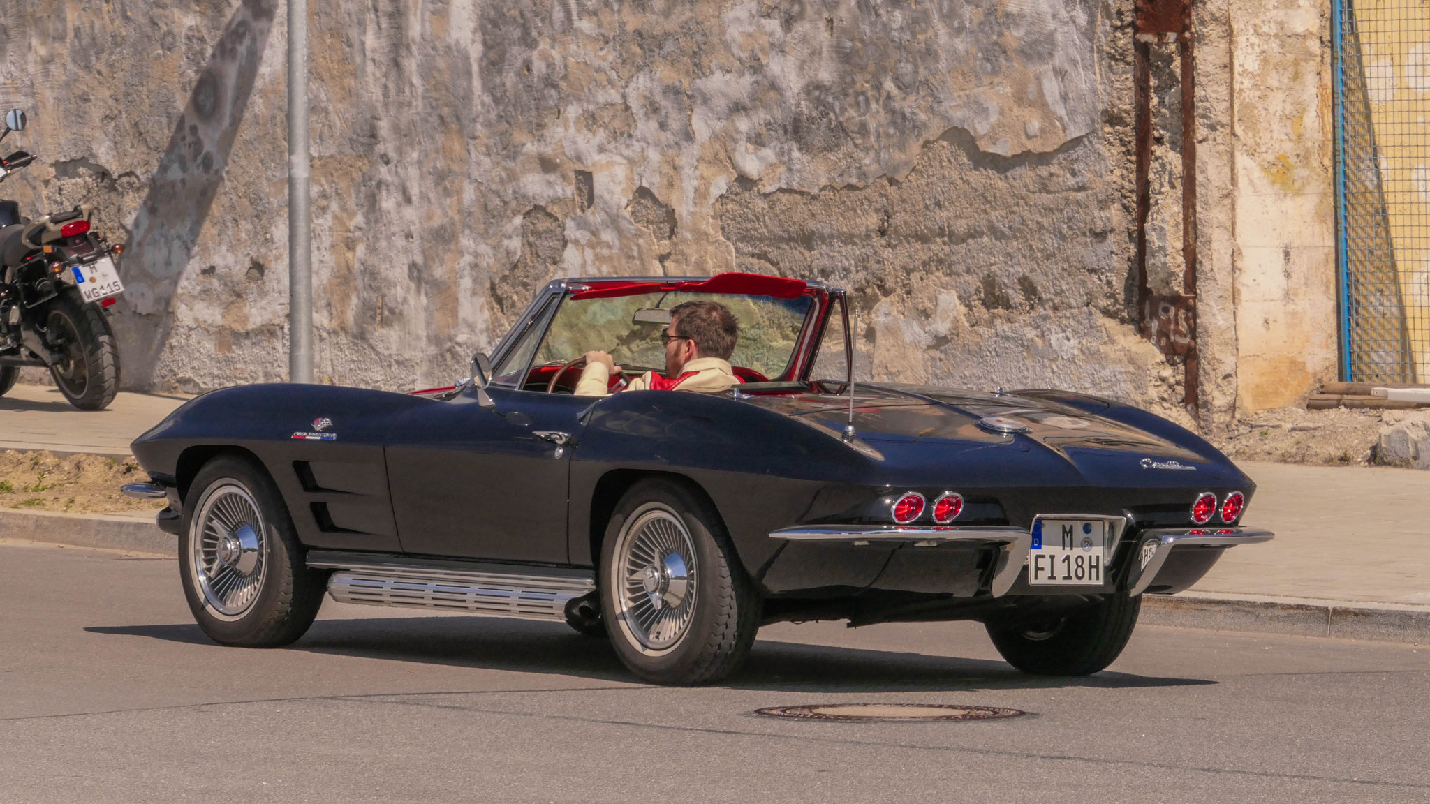 Chevrolet Corvette C2 - M-FI18H