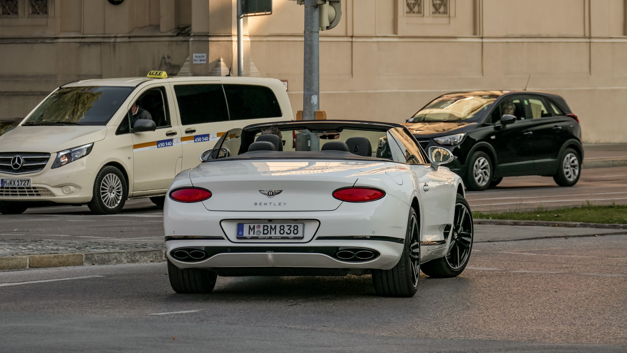 Bentley Continental GTC - M-BM838