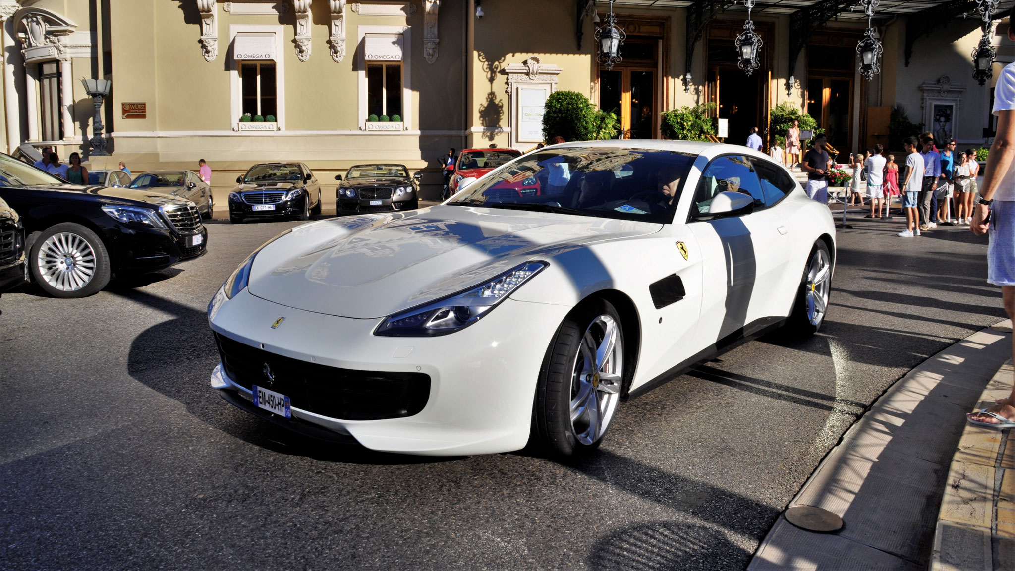 Ferrari GTC4 Lusso - EM450HP-06 (FRA)