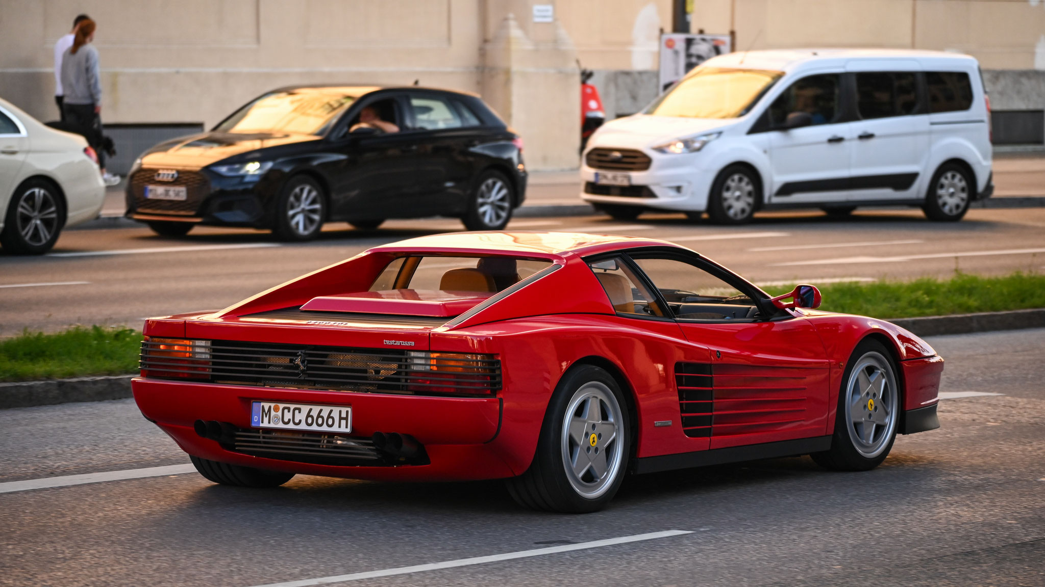 Ferrari testarossa - M-CC666H