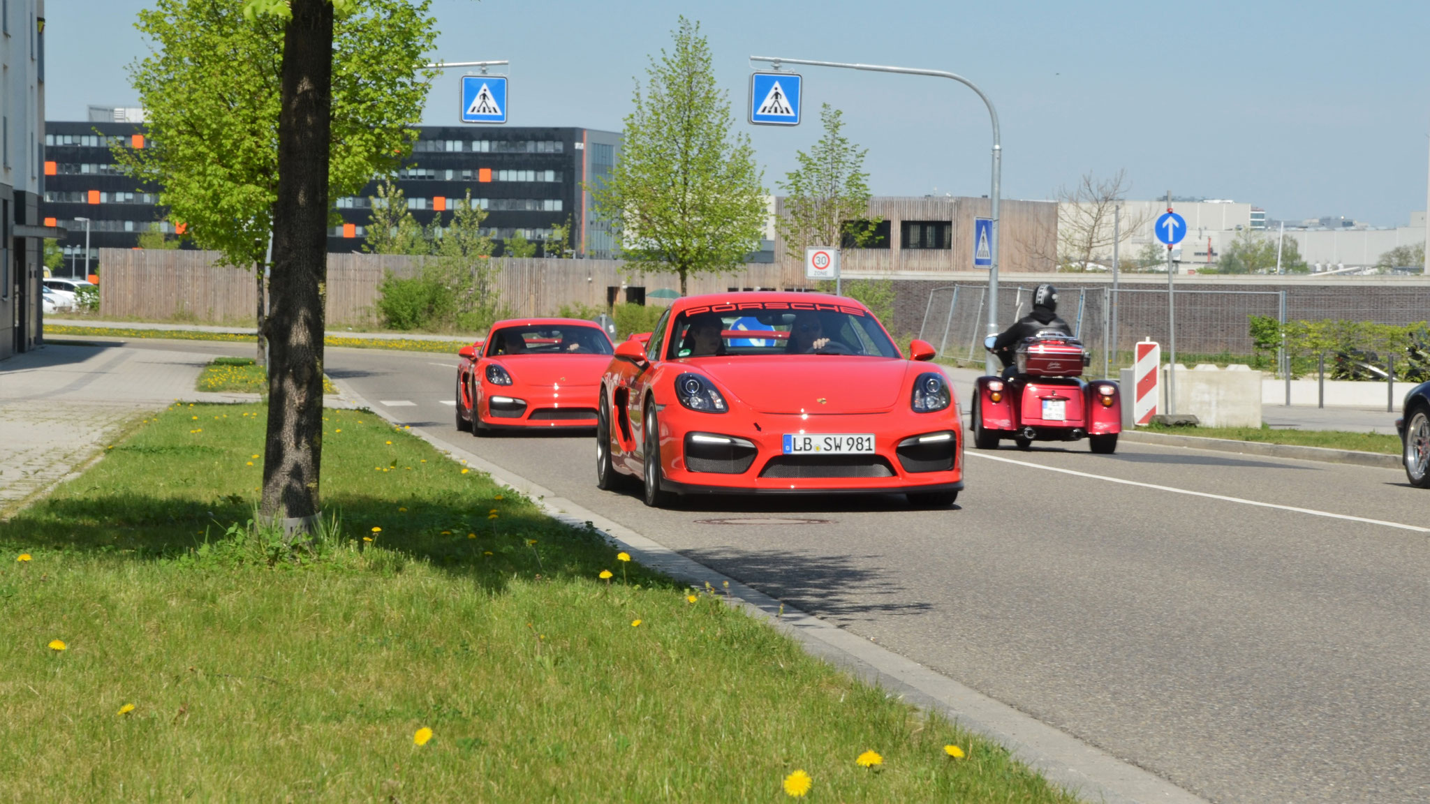 Porsche Cayman GT4 - LB-SW981