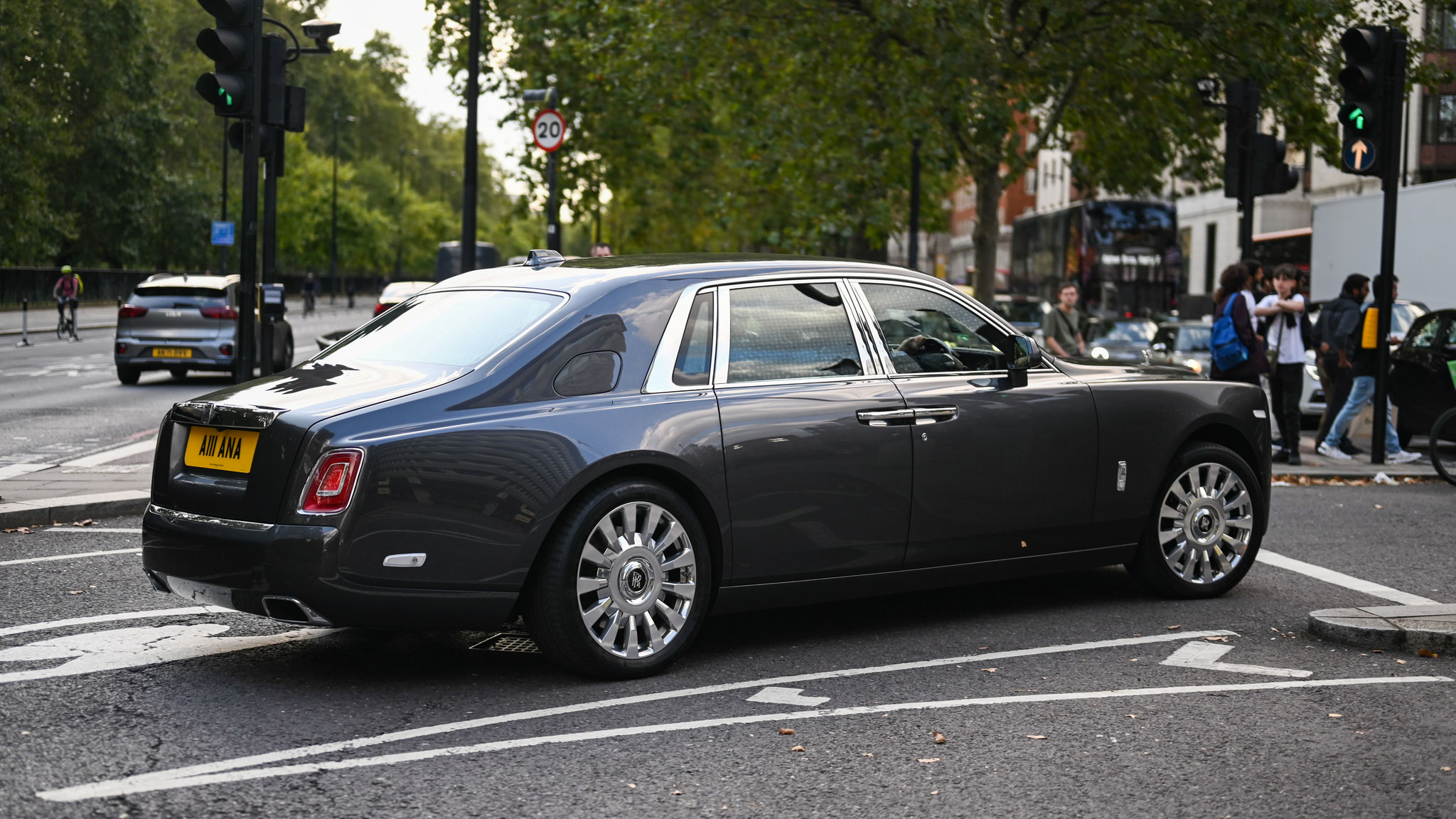 Rolls Royce Phantom - AI11ANA (GB)