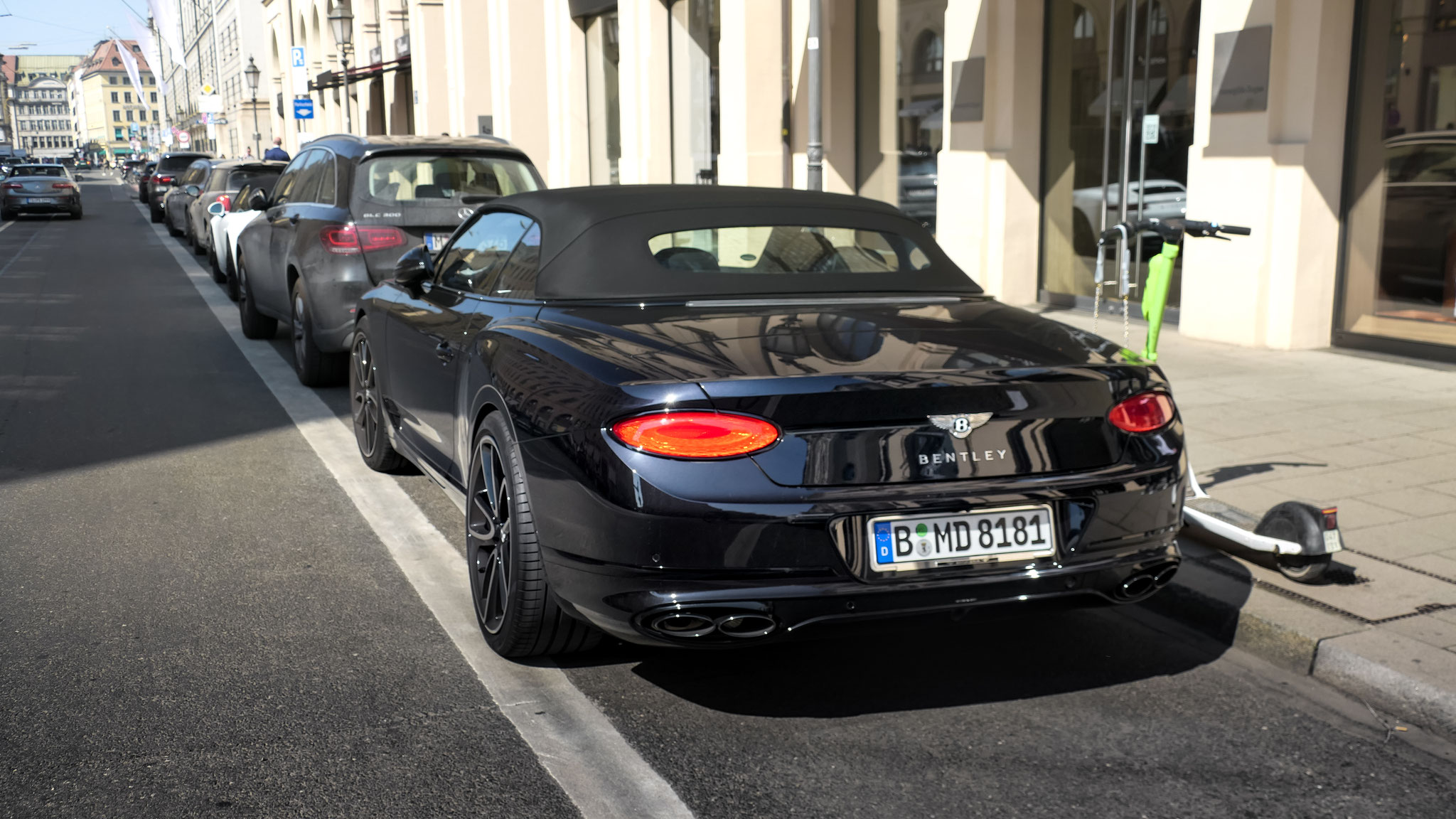 Bentley Continental GTC - B-MD8181