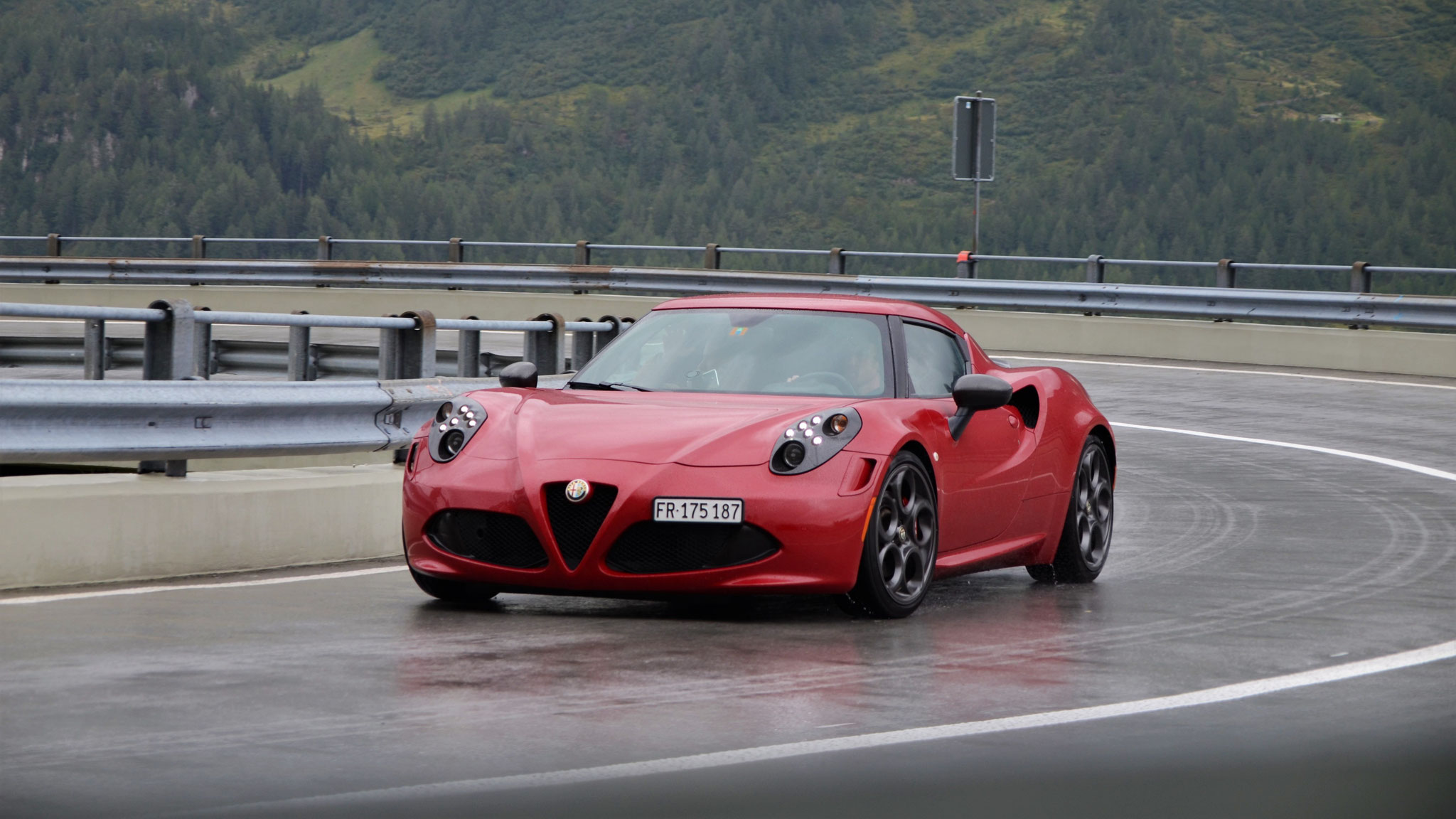 Alfa Romeo 4C - FR175187 (CH)