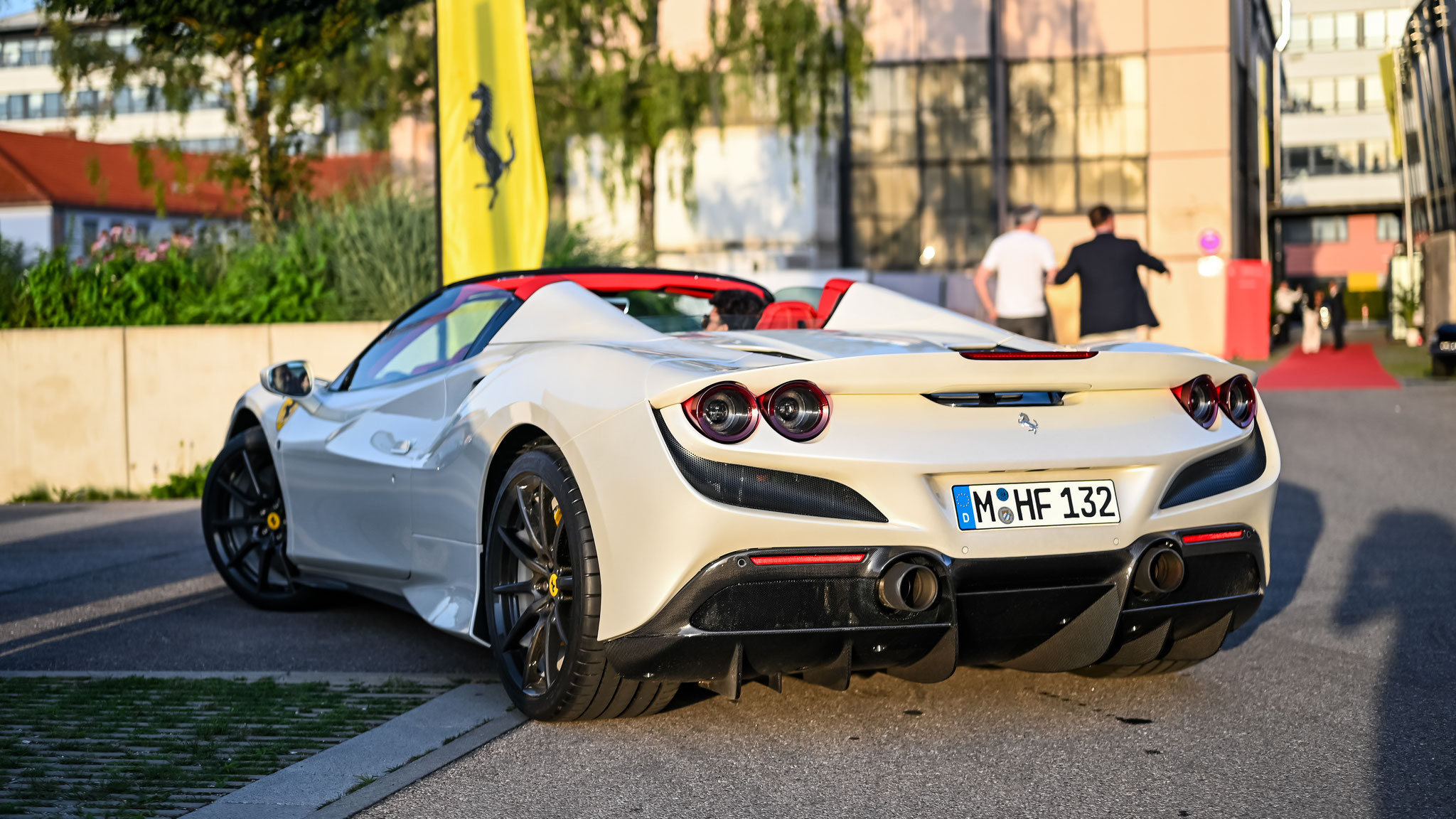 Ferrari F8 Spider - M-HF132