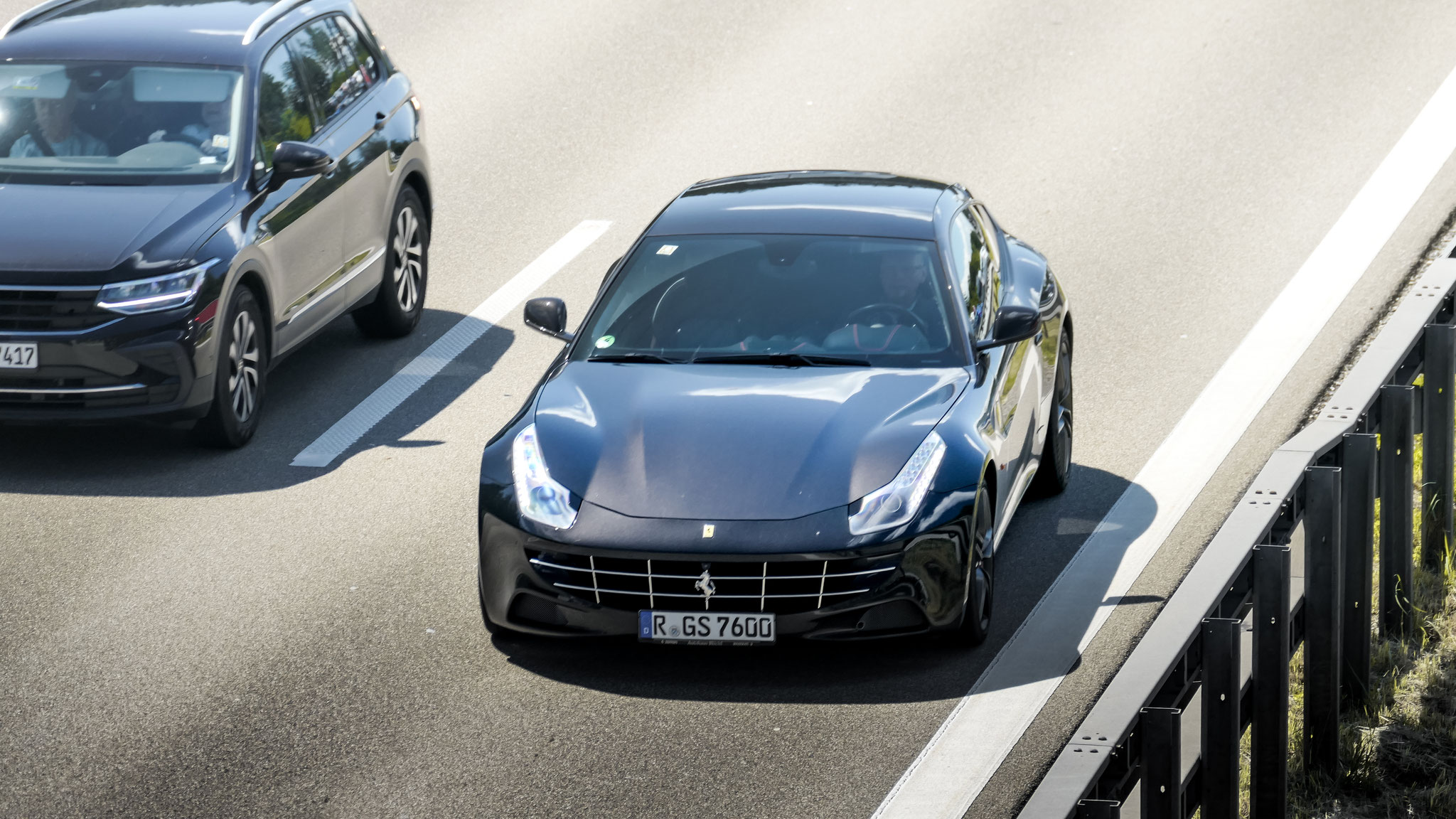 Ferrari FF - R-GS7600