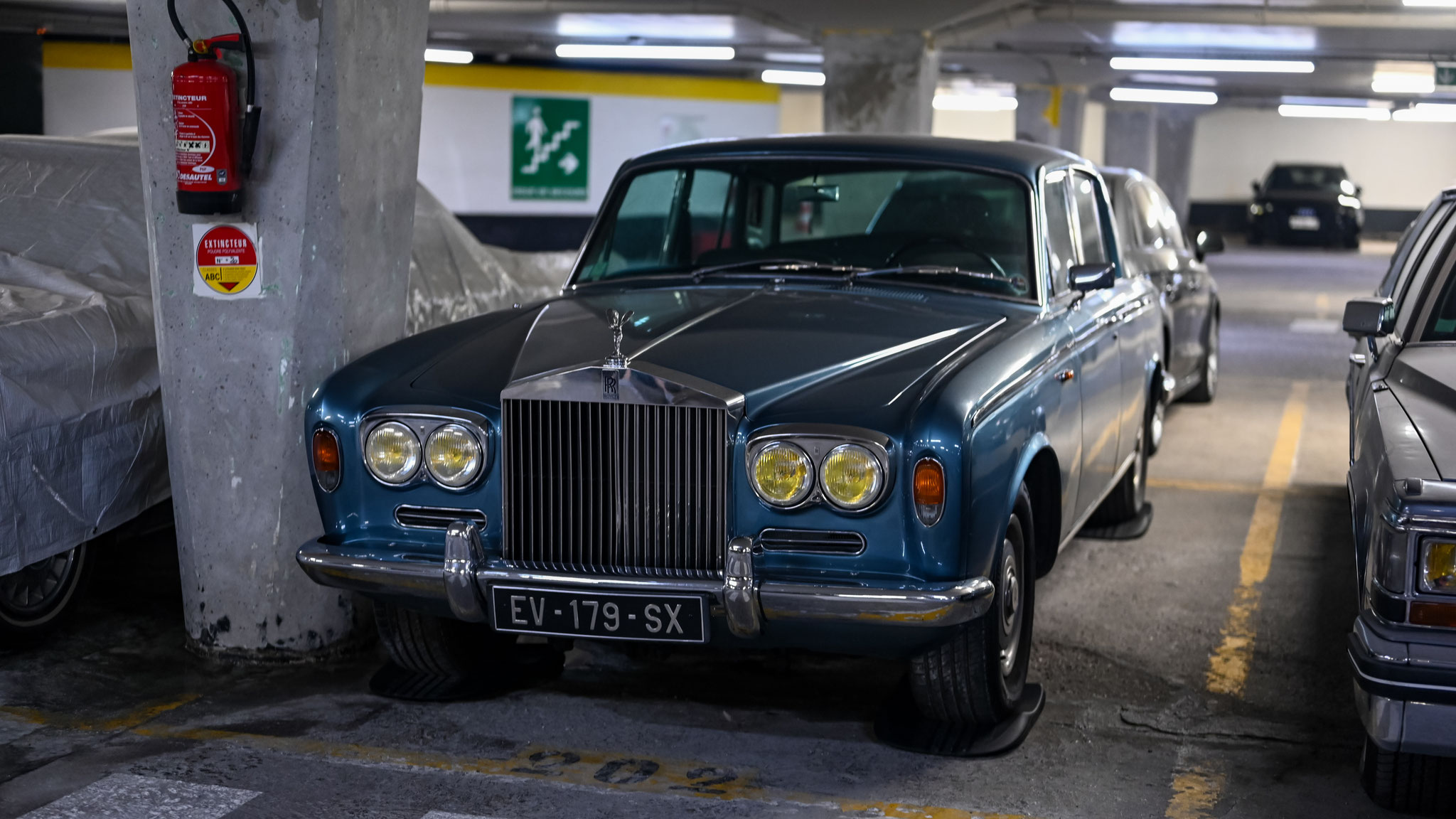 Rolls Royce Silver Shadow - EV179SX (FRA)