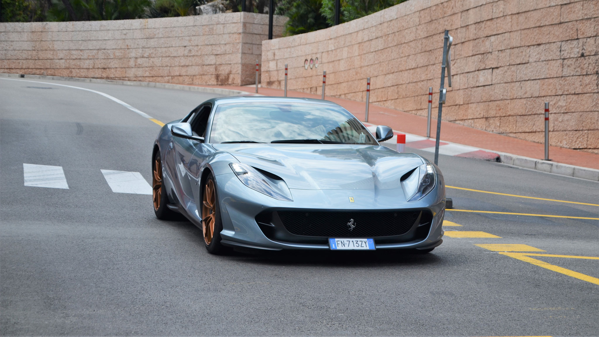 Ferrari 812 Superfast - FN713ZY (ITA)
