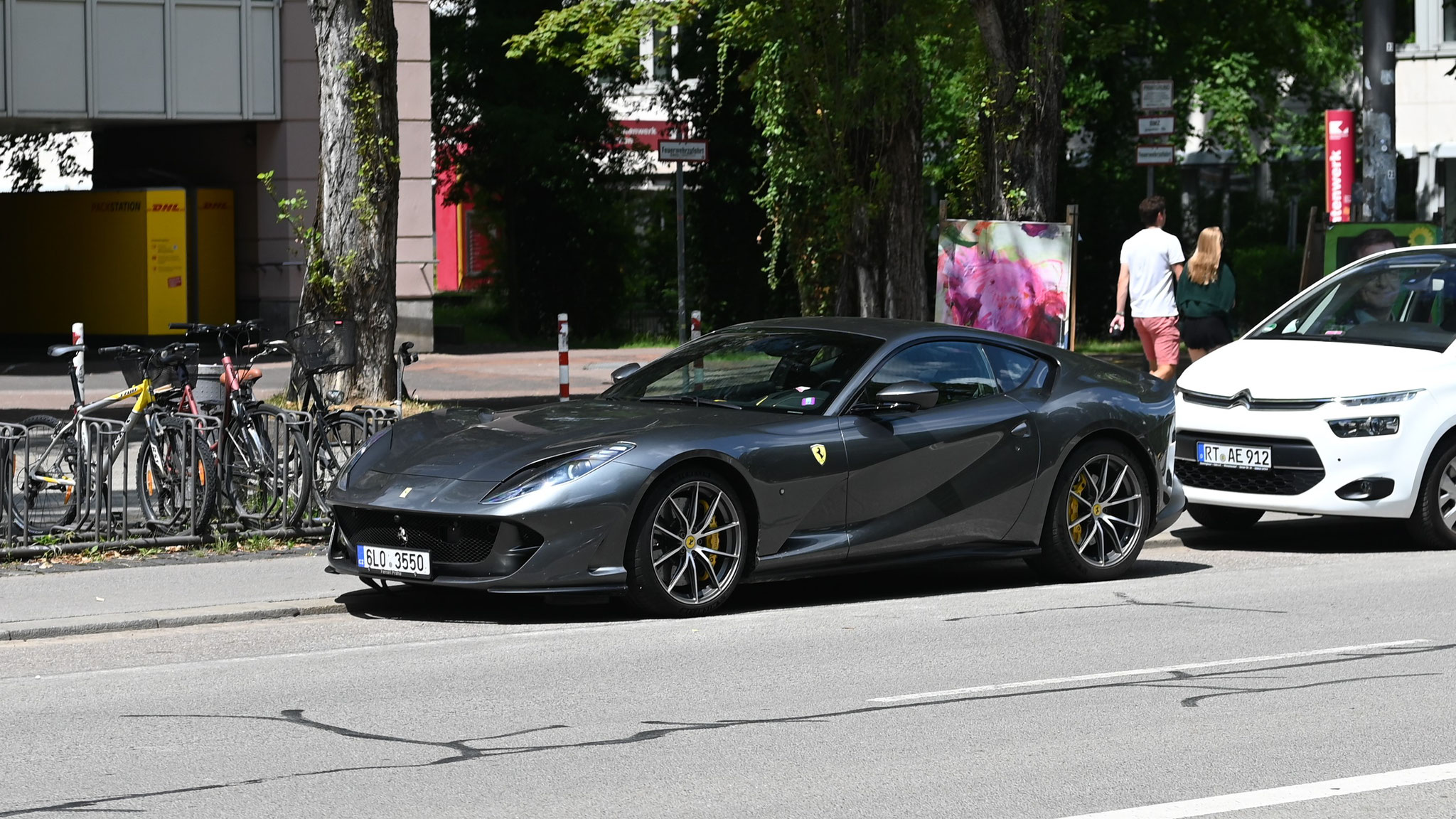 Ferrari 812 Superfast -  (CZ)