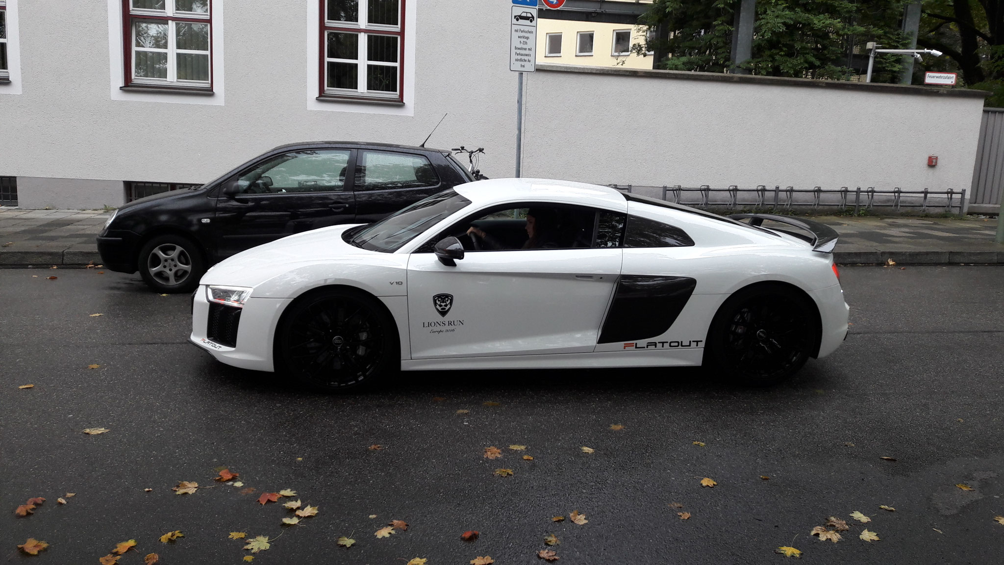 Audi R8 V10 - EBE-Q9000