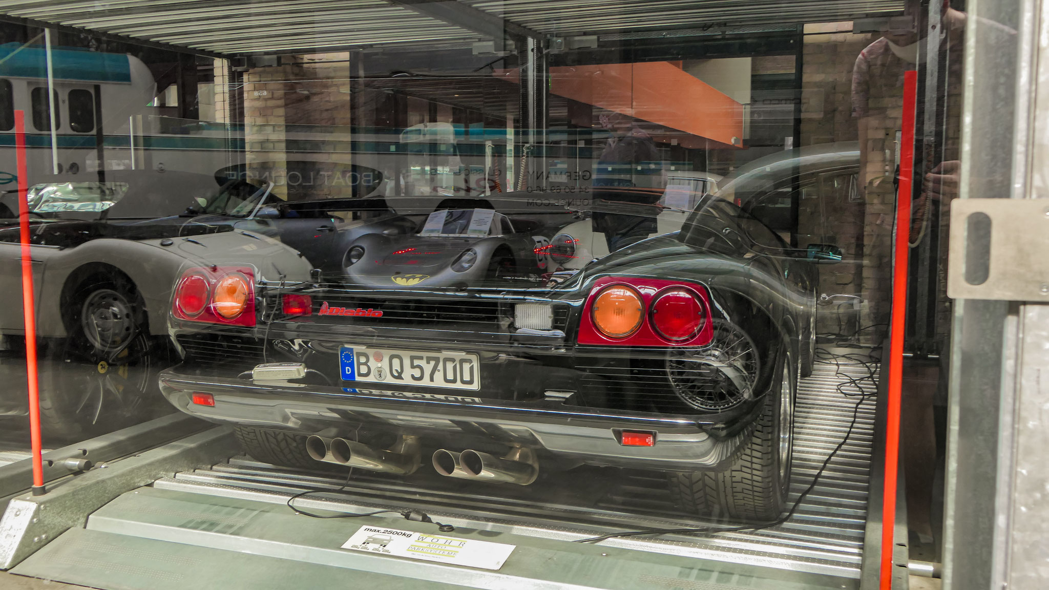 Lamborghini Diablo - B-Q5700