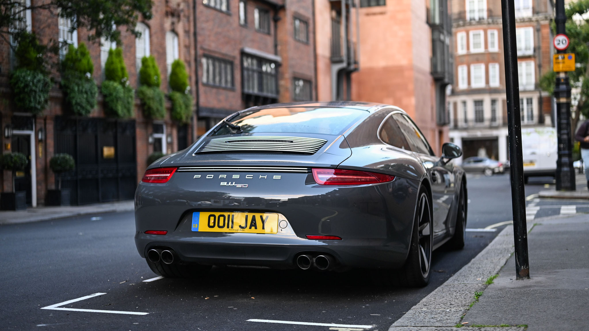 Porsche 911 Carrera 50 Edition - OO11JAY (GB)