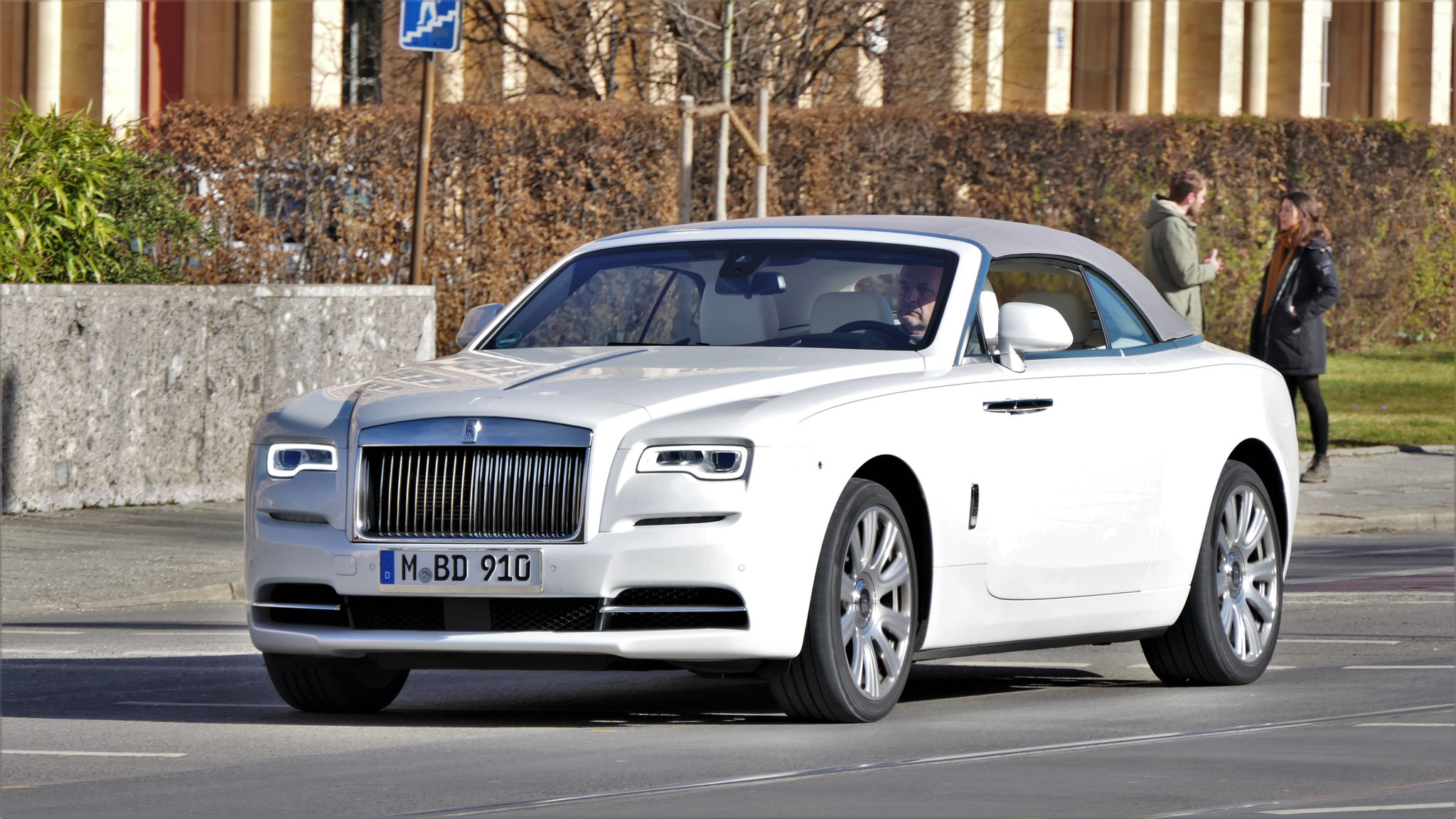 Rolls Royce Dawn - M-BD910