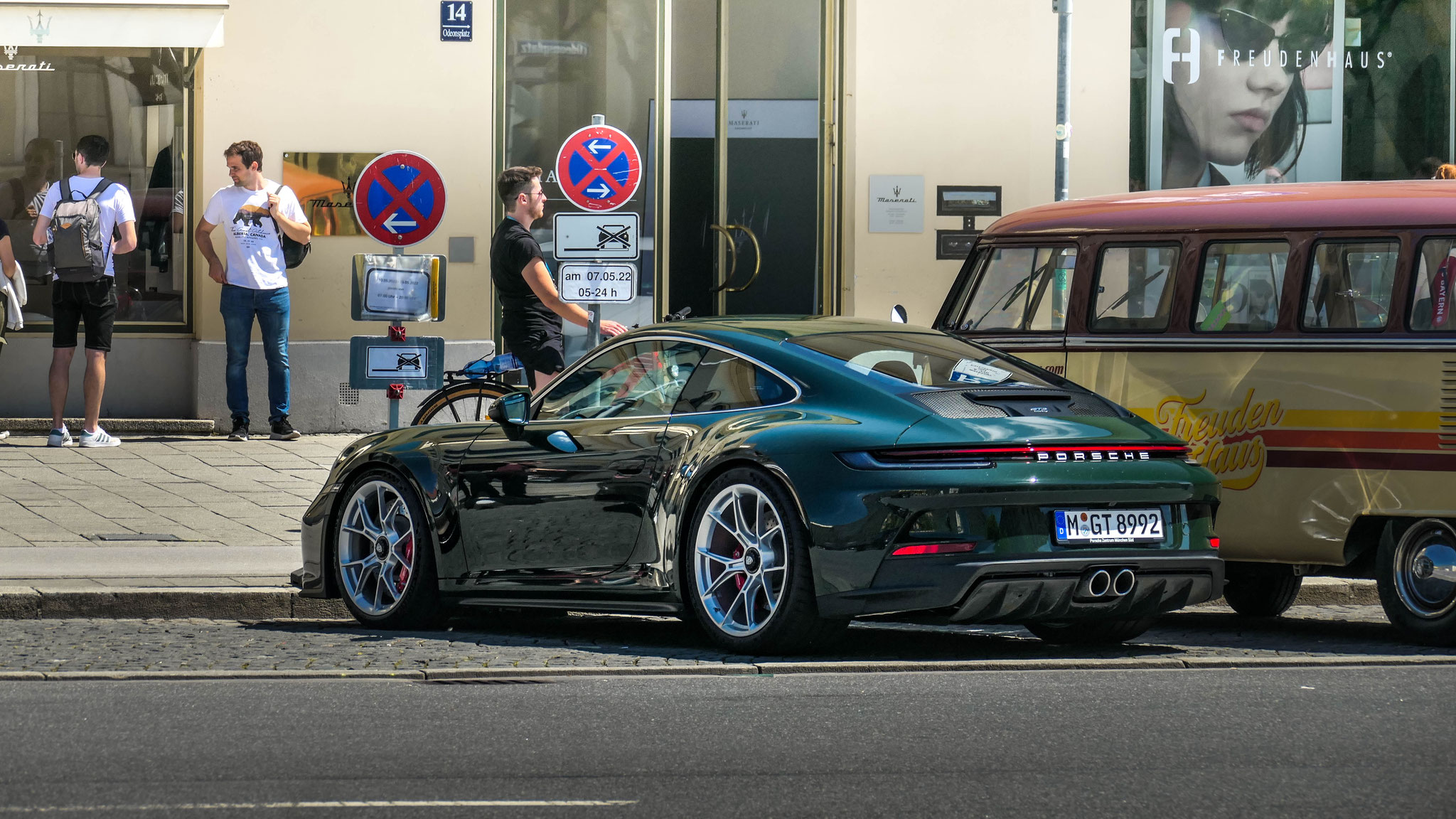 Porsche 992 GT3 Touring - M-GT8992