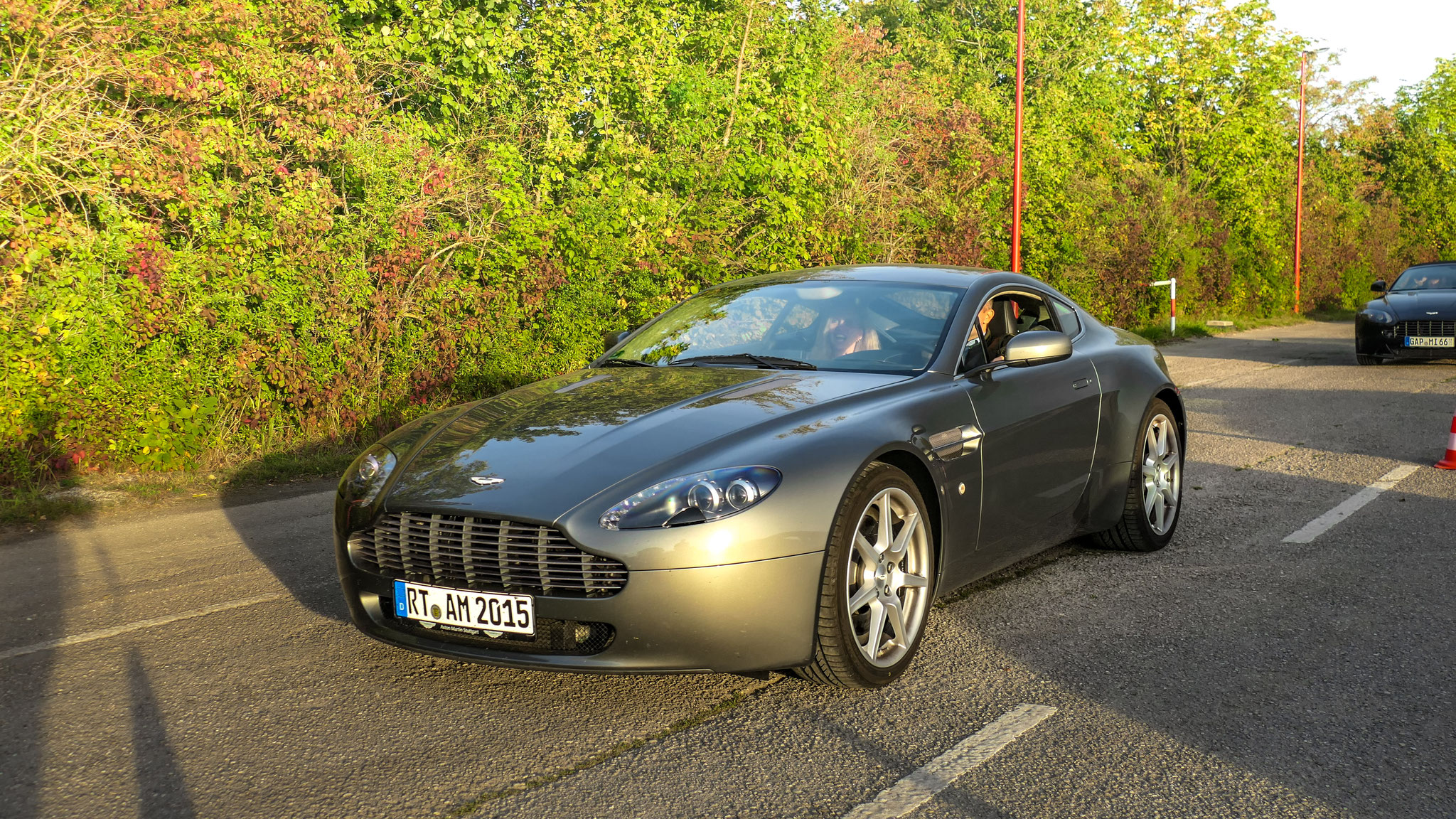 Aston Martin Vantage V8 - RT-AM2015