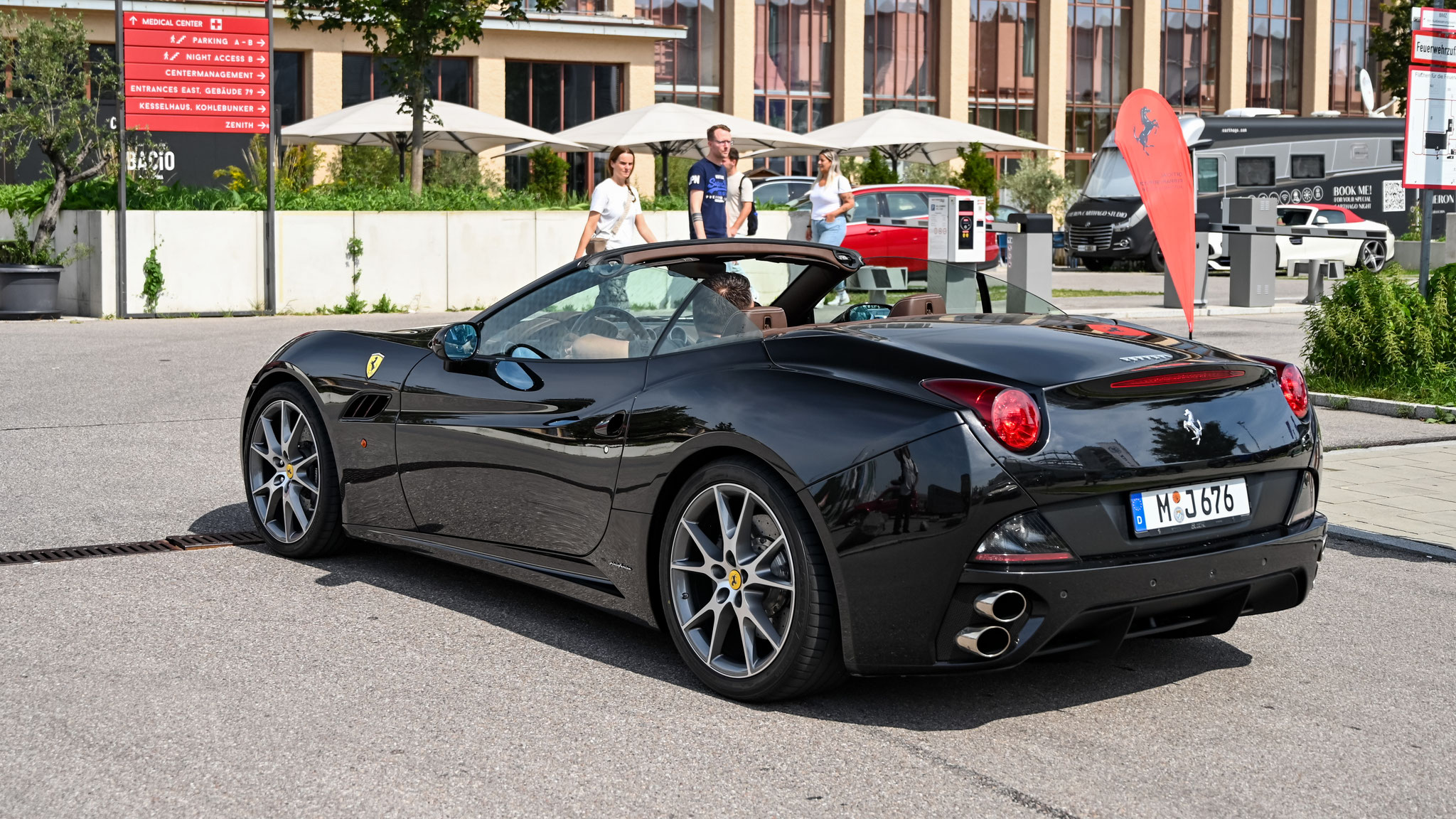 Ferrari California - M-J676