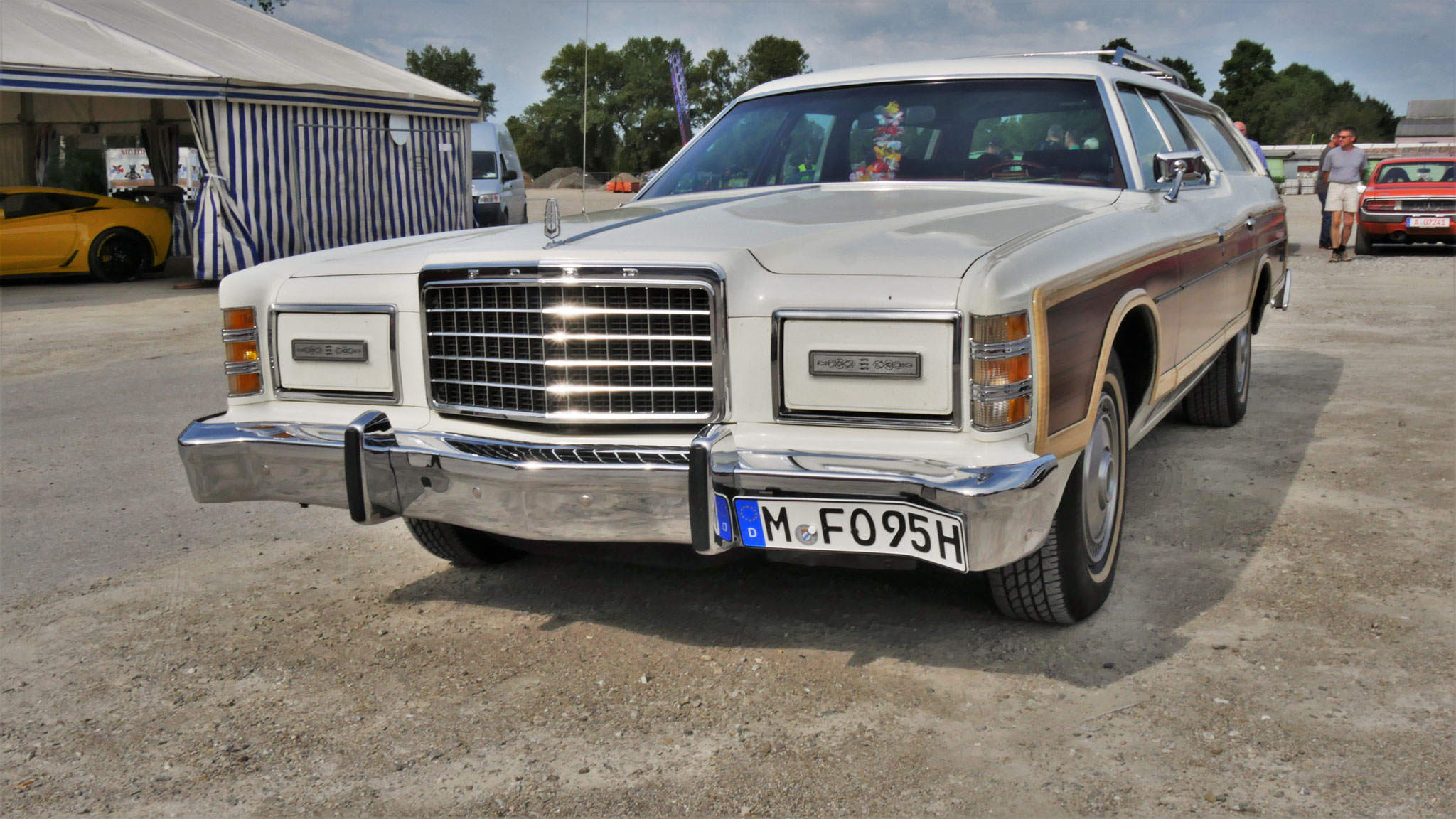 Ford Country Squire - M-FO95H