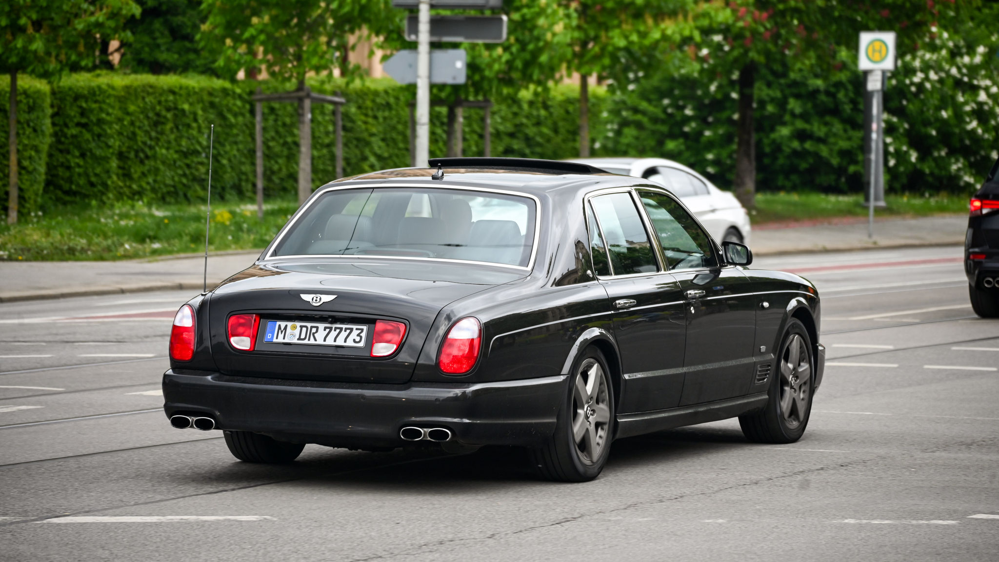 Bentley Arnage - M-DR7773