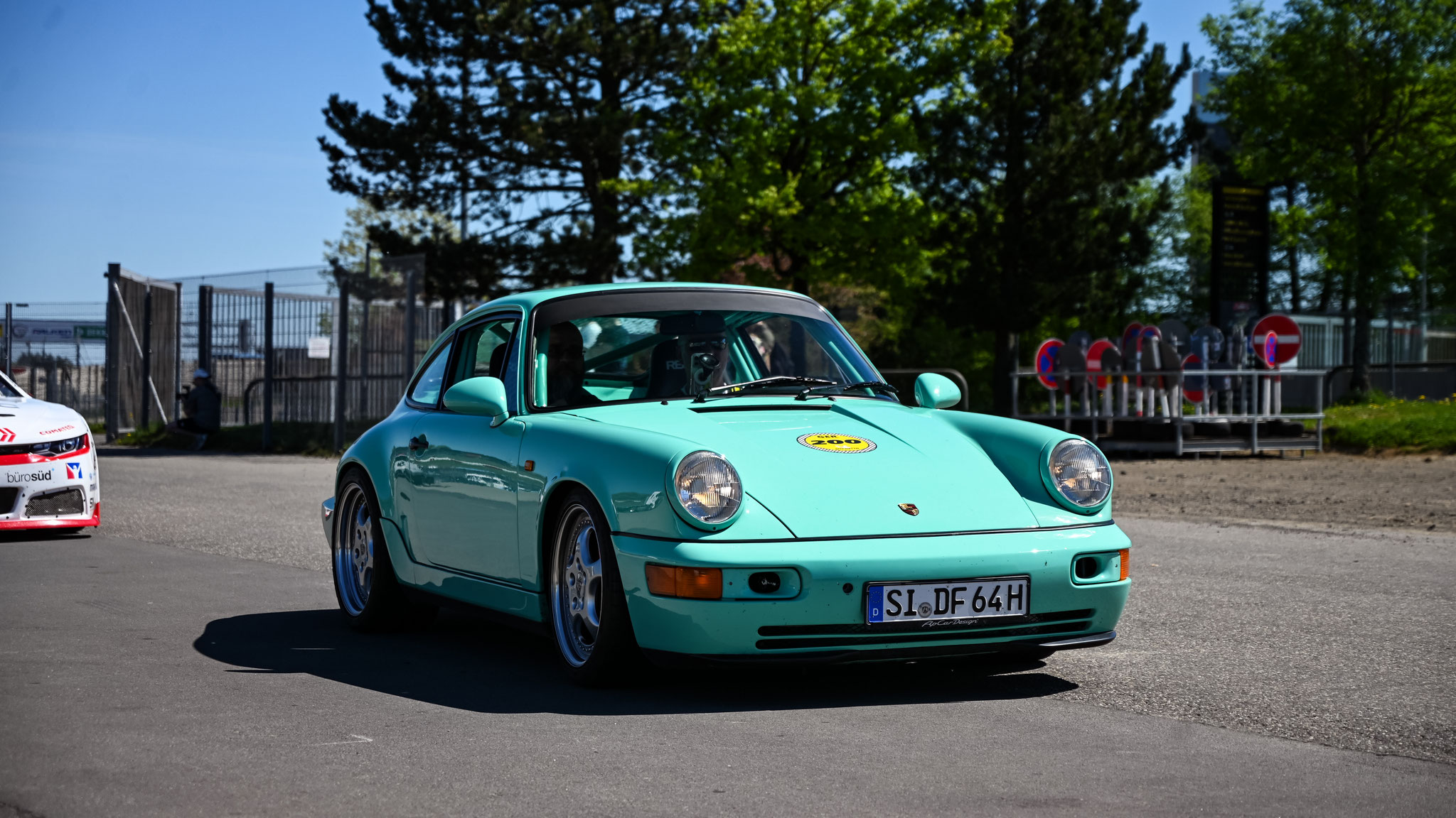 Porsche 911 Carrera - SI-DF64H